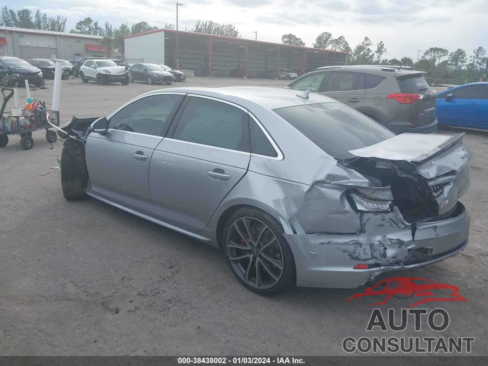 AUDI S4 2018 - WAUC4AF42JA234215