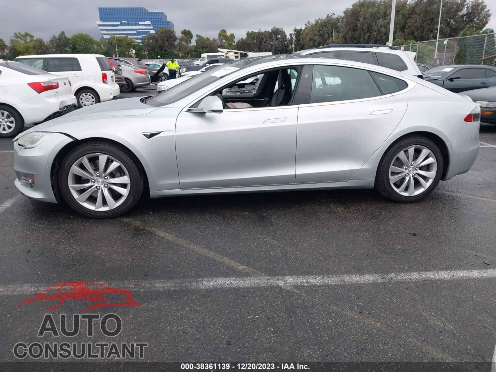 TESLA MODEL S 2017 - 5YJSA1E10HF190859