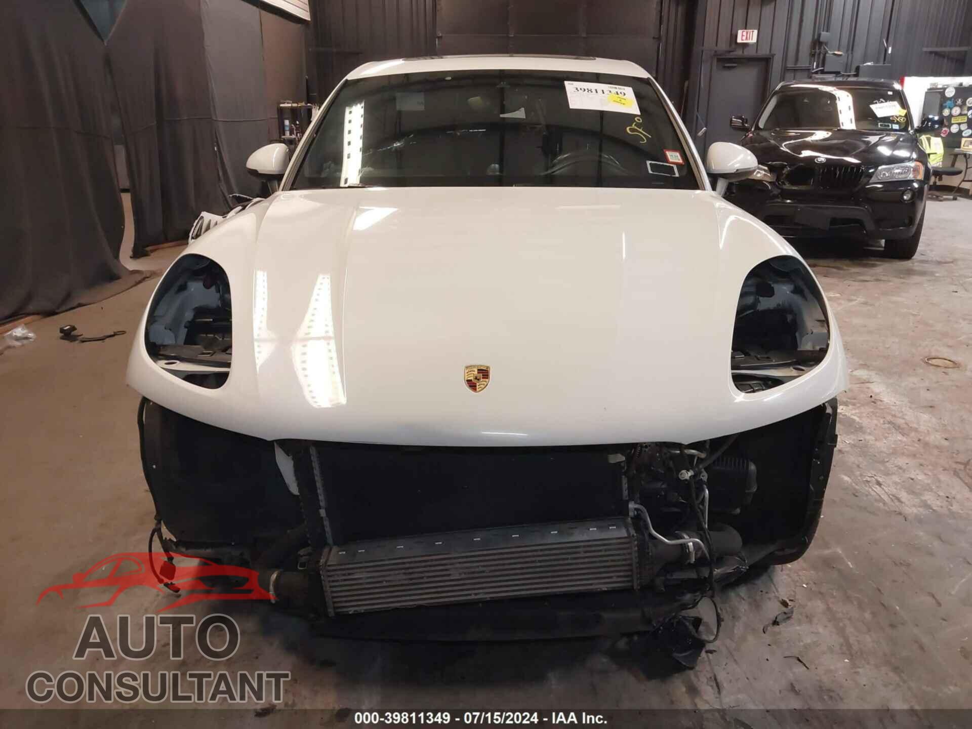 PORSCHE MACAN 2017 - WP1AA2A52HLB08832