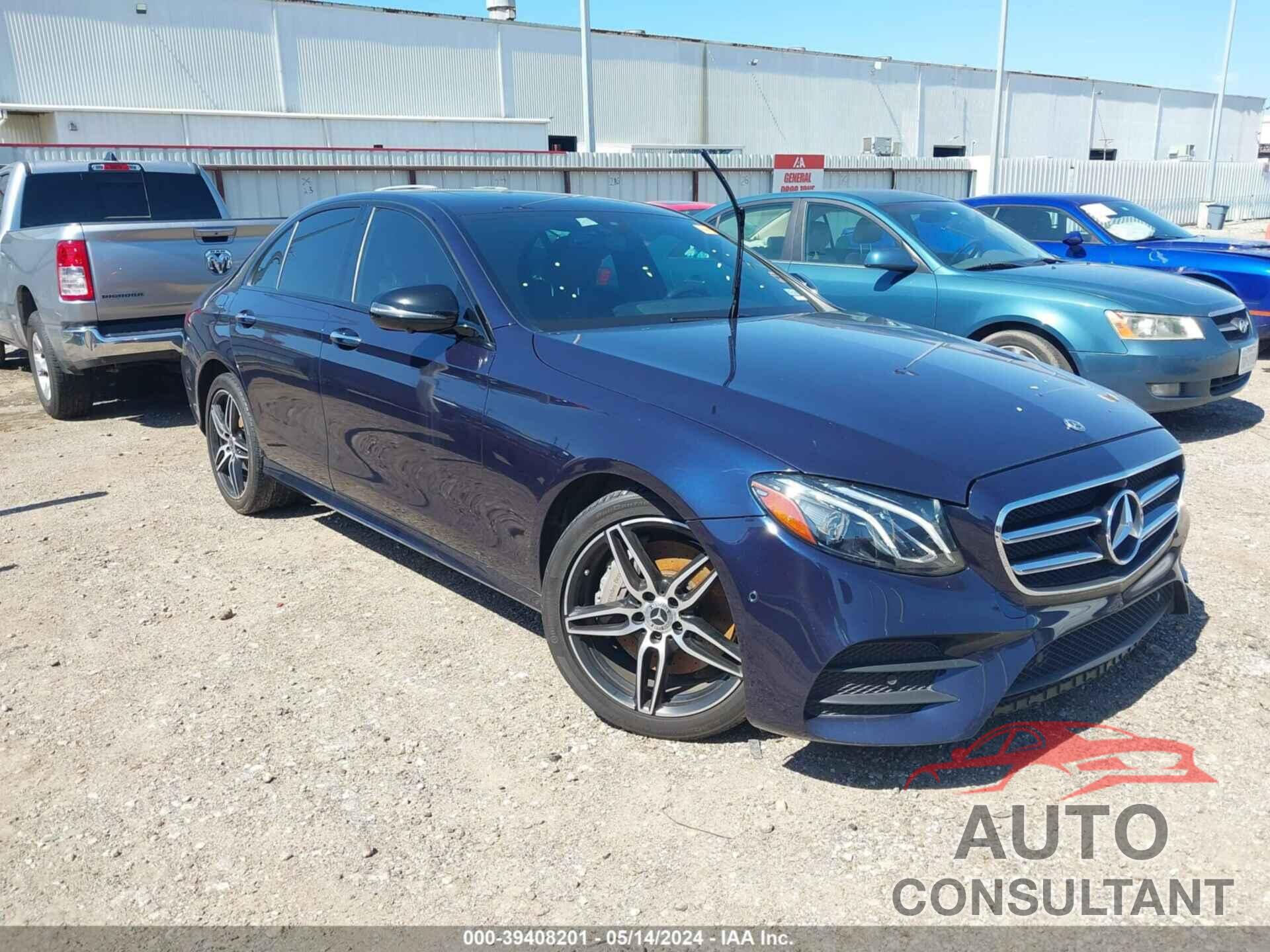 MERCEDES-BENZ E 300 2019 - WDDZF4JB4KA518712