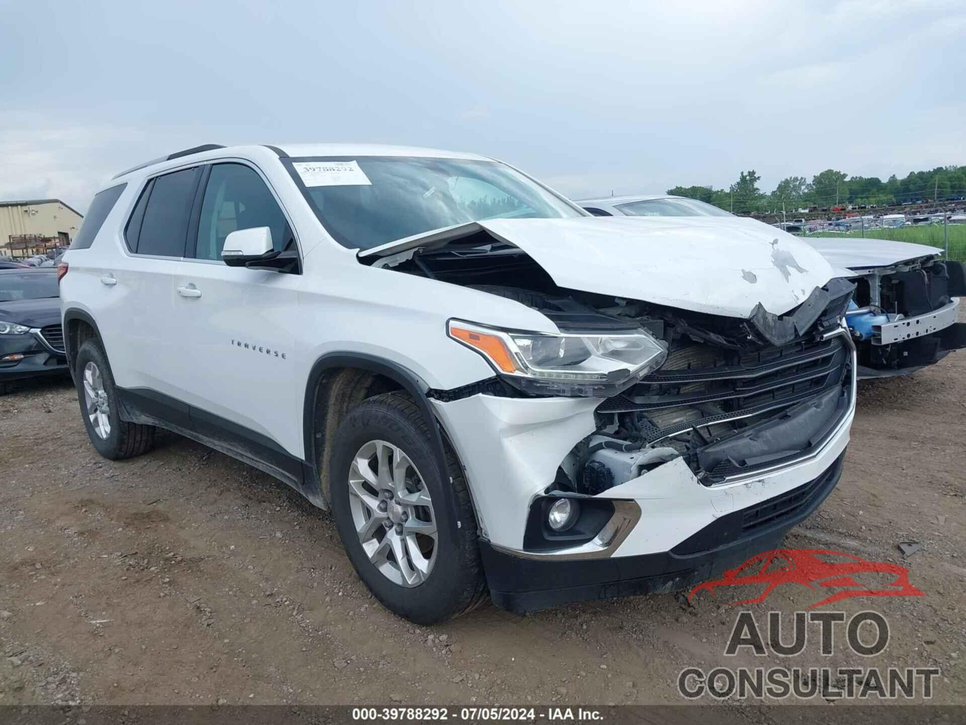 CHEVROLET TRAVERSE 2018 - 1GNEVGKW0JJ270205