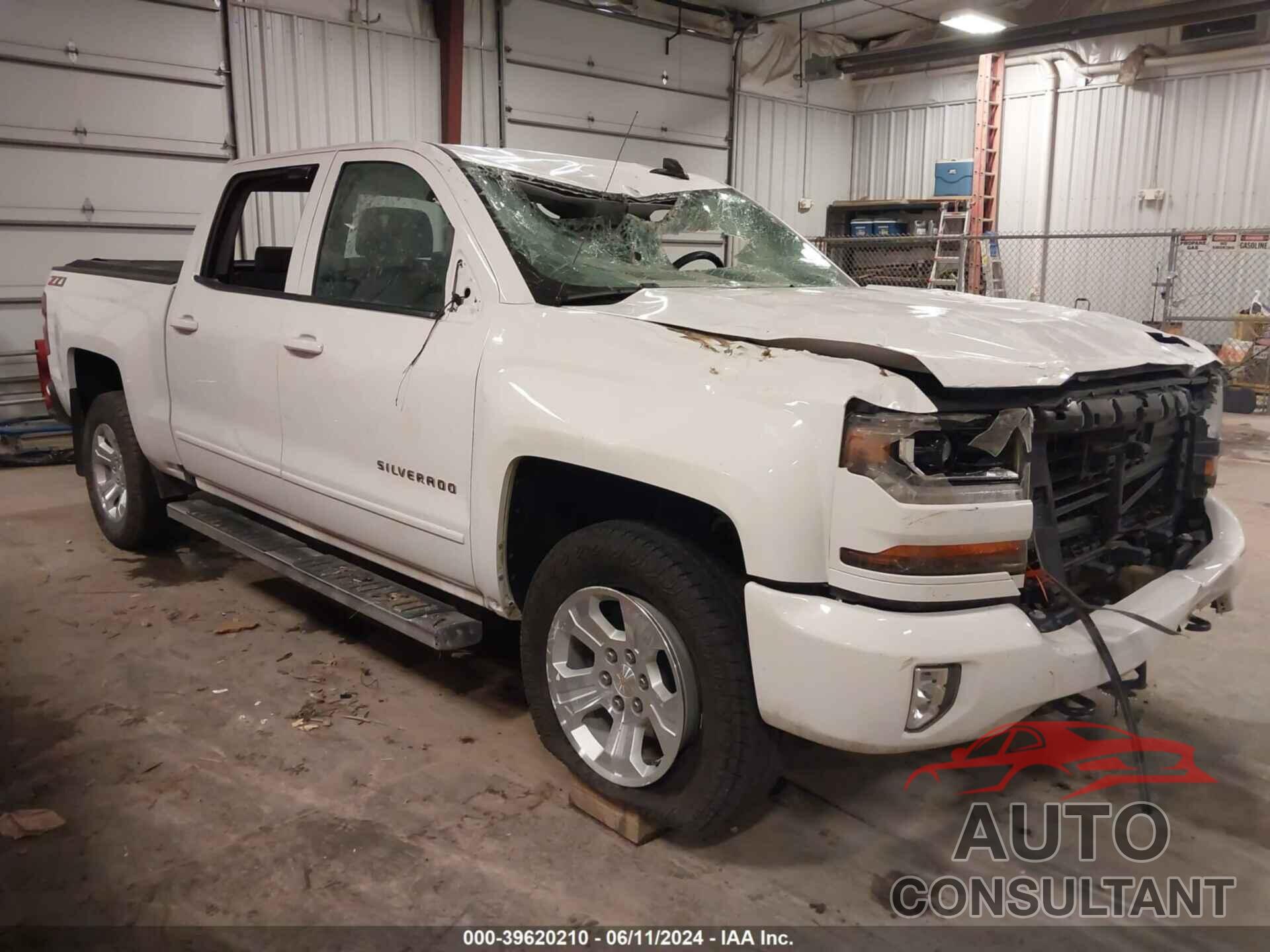 CHEVROLET SILVERADO 1500 2018 - 3GCUKREC1JG269334