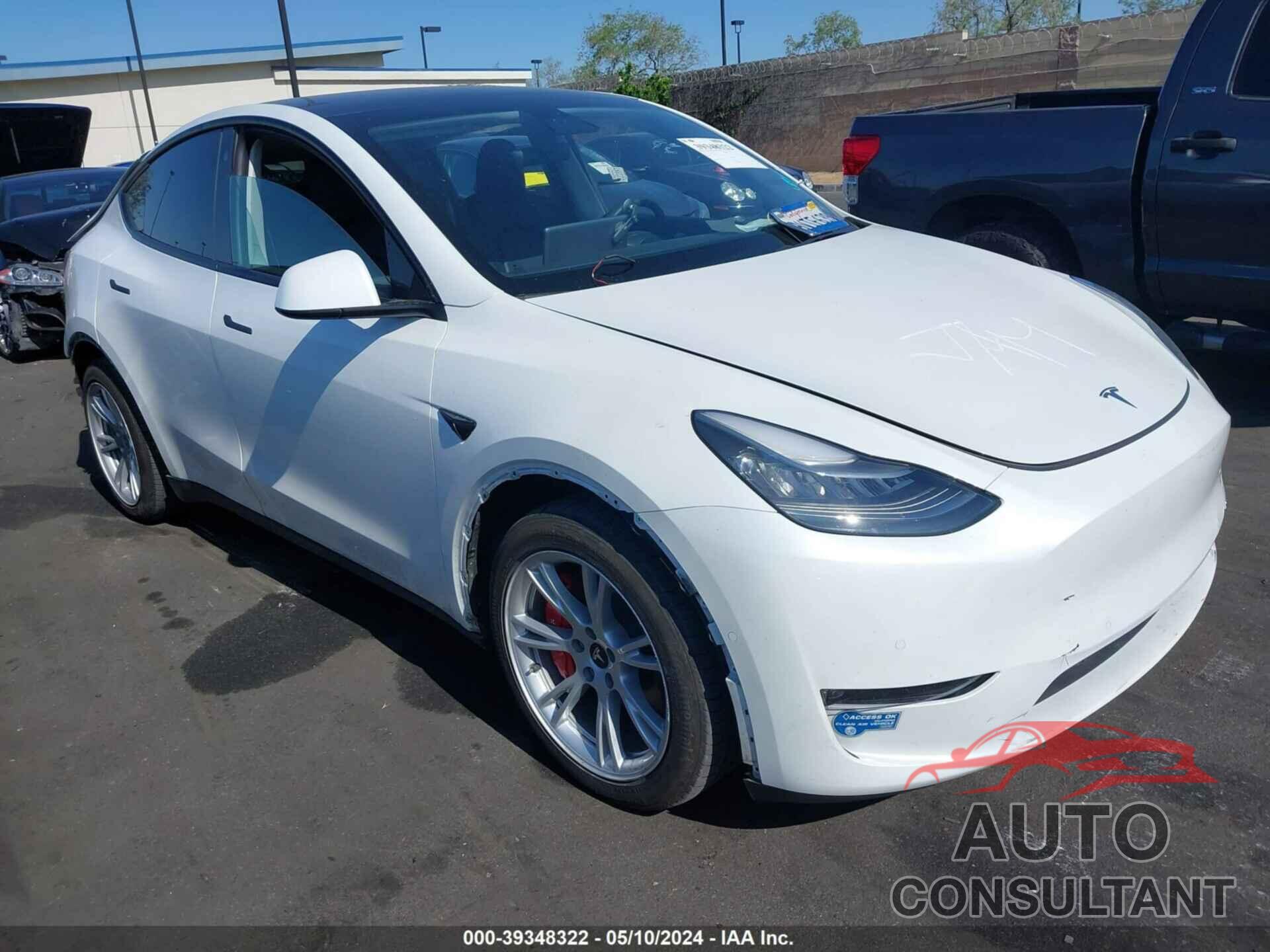 TESLA MODEL Y 2021 - 5YJYGAEE9MF113235