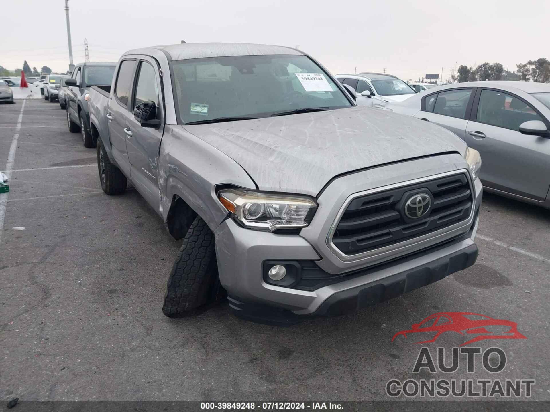 TOYOTA TACOMA 2018 - 5TFAX5GNXJX116247