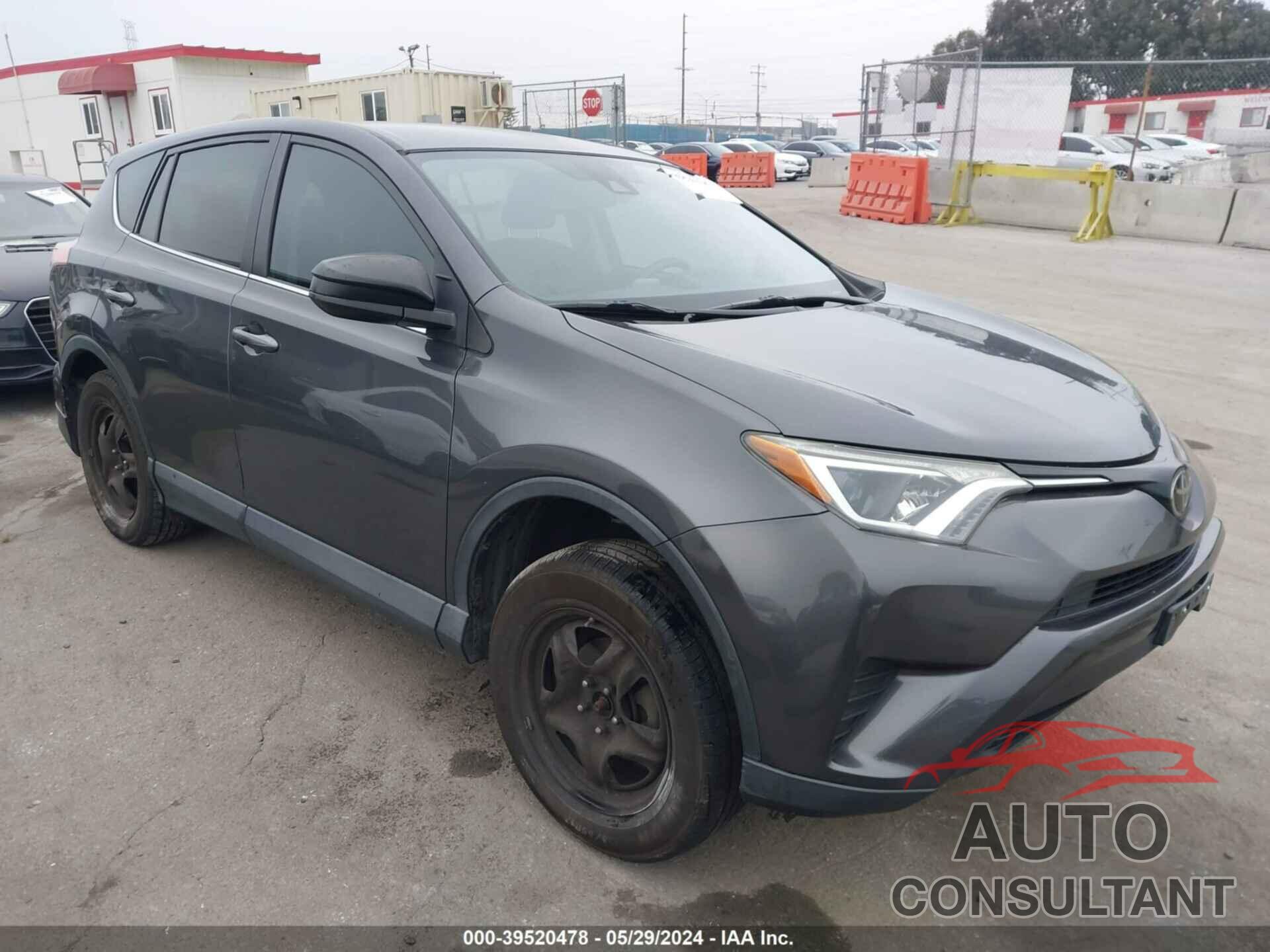 TOYOTA RAV4 2018 - 2T3ZFREV6JW512972