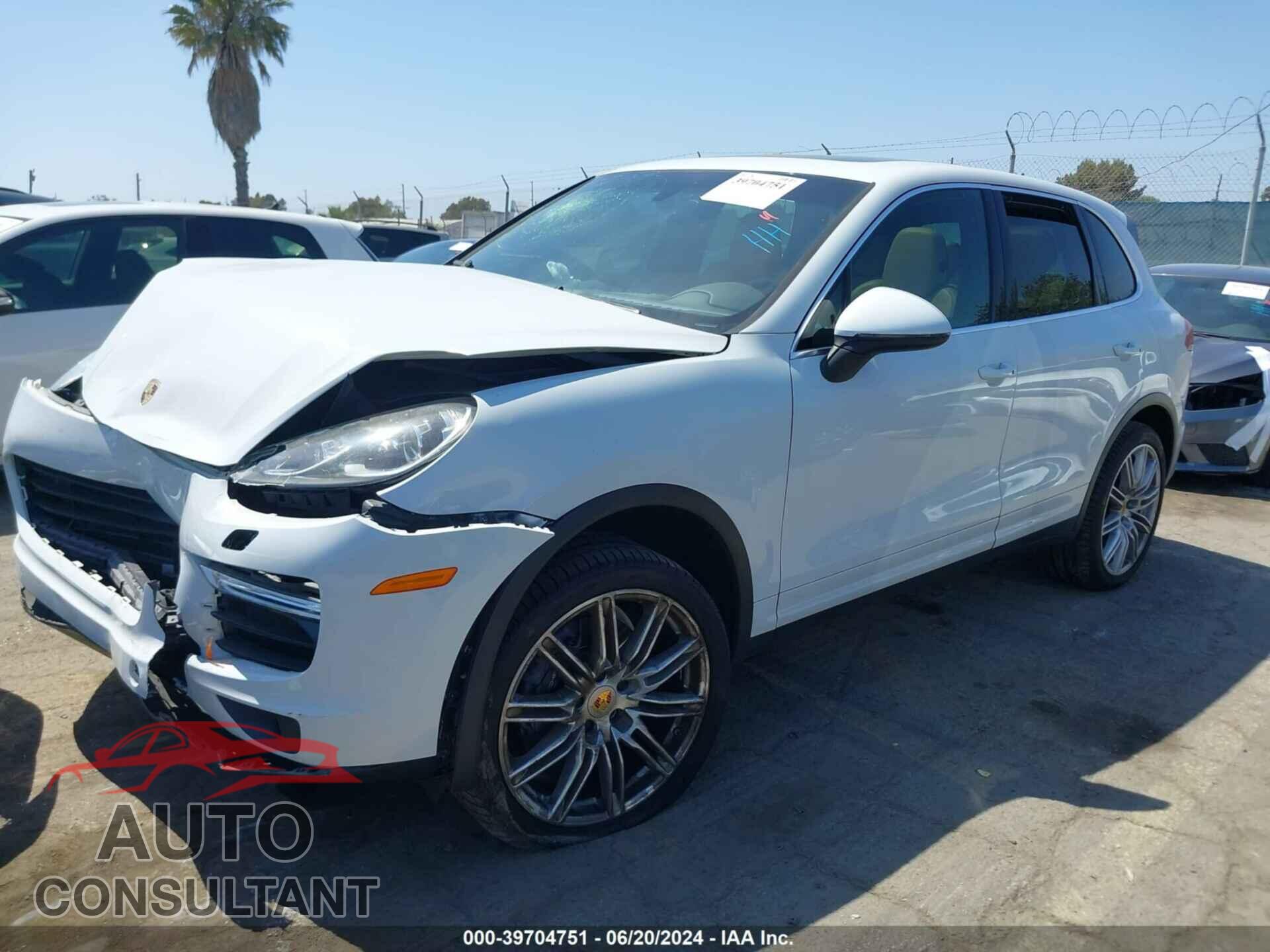 PORSCHE CAYENNE 2018 - WP1AA2A26JKA01963