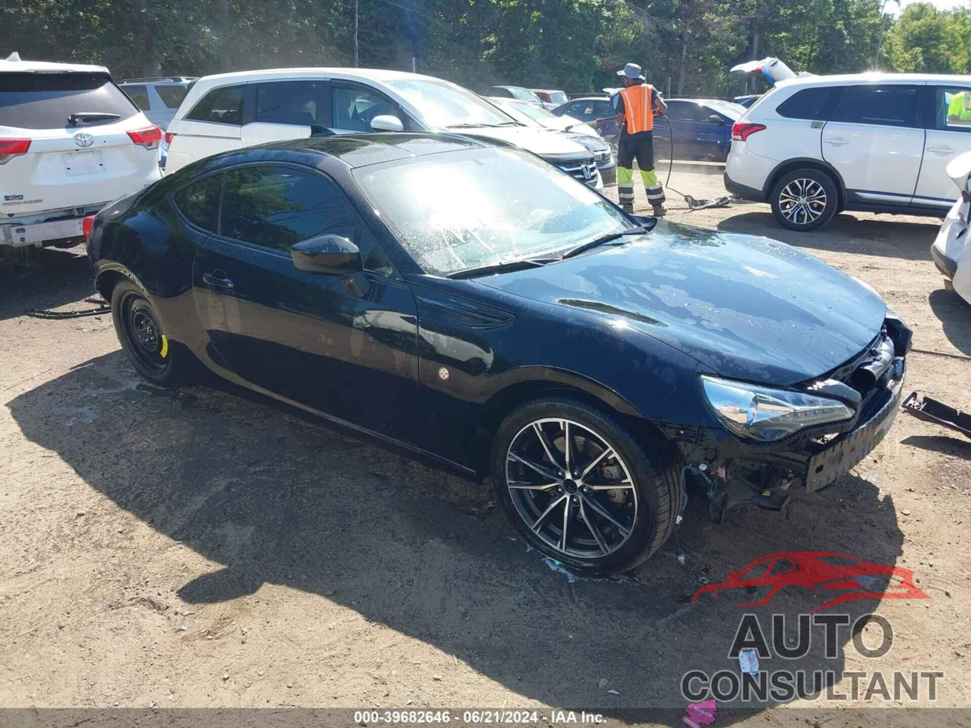 TOYOTA 86 2017 - JF1ZNAA12H8710770