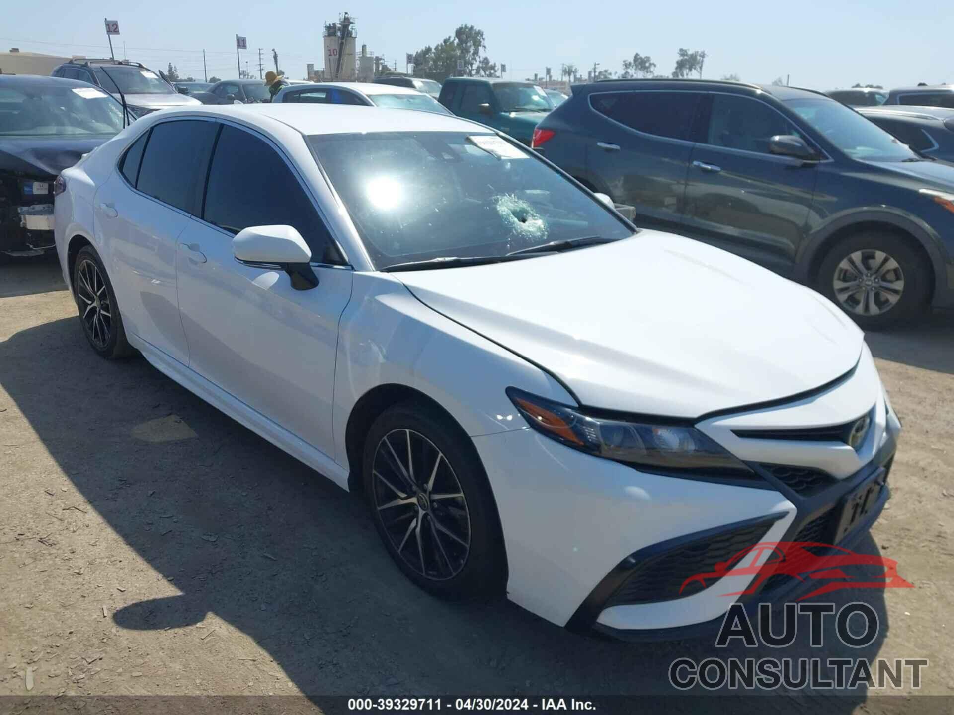 TOYOTA CAMRY 2023 - 4T1G11AK7PU776609