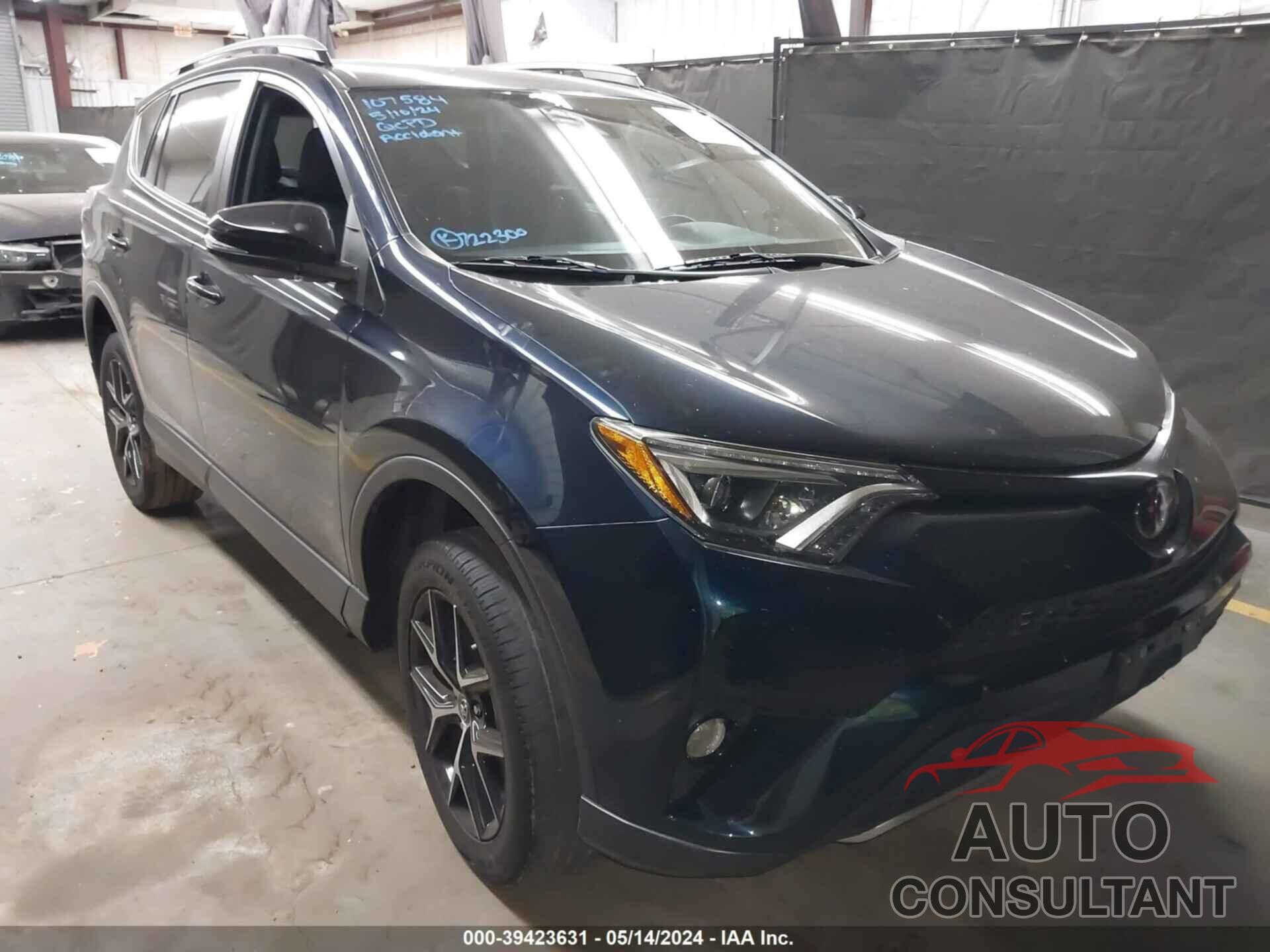 TOYOTA RAV4 2017 - JTMNFREV0HJ722300