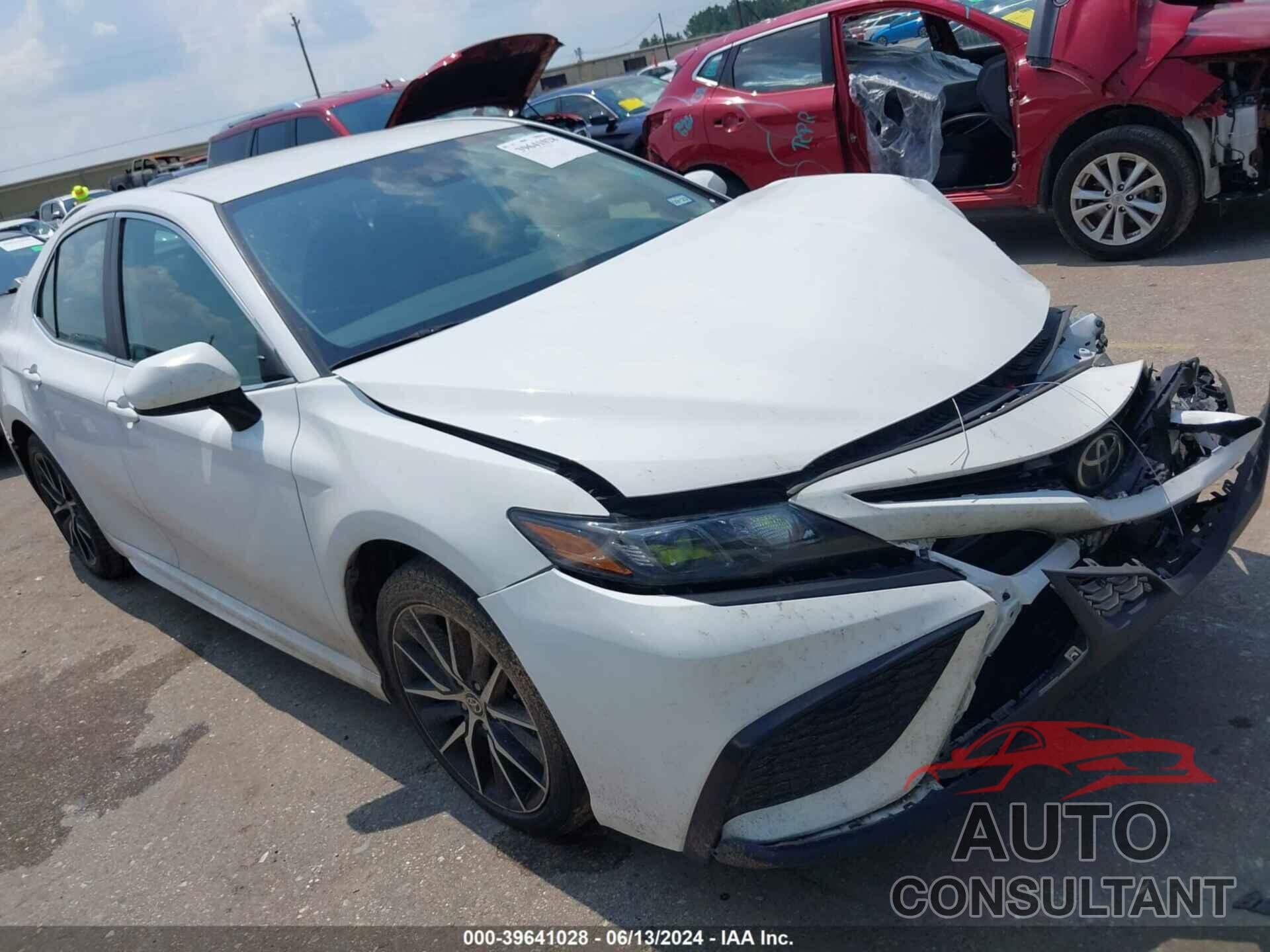 TOYOTA CAMRY 2021 - 4T1G11AK6MU572878