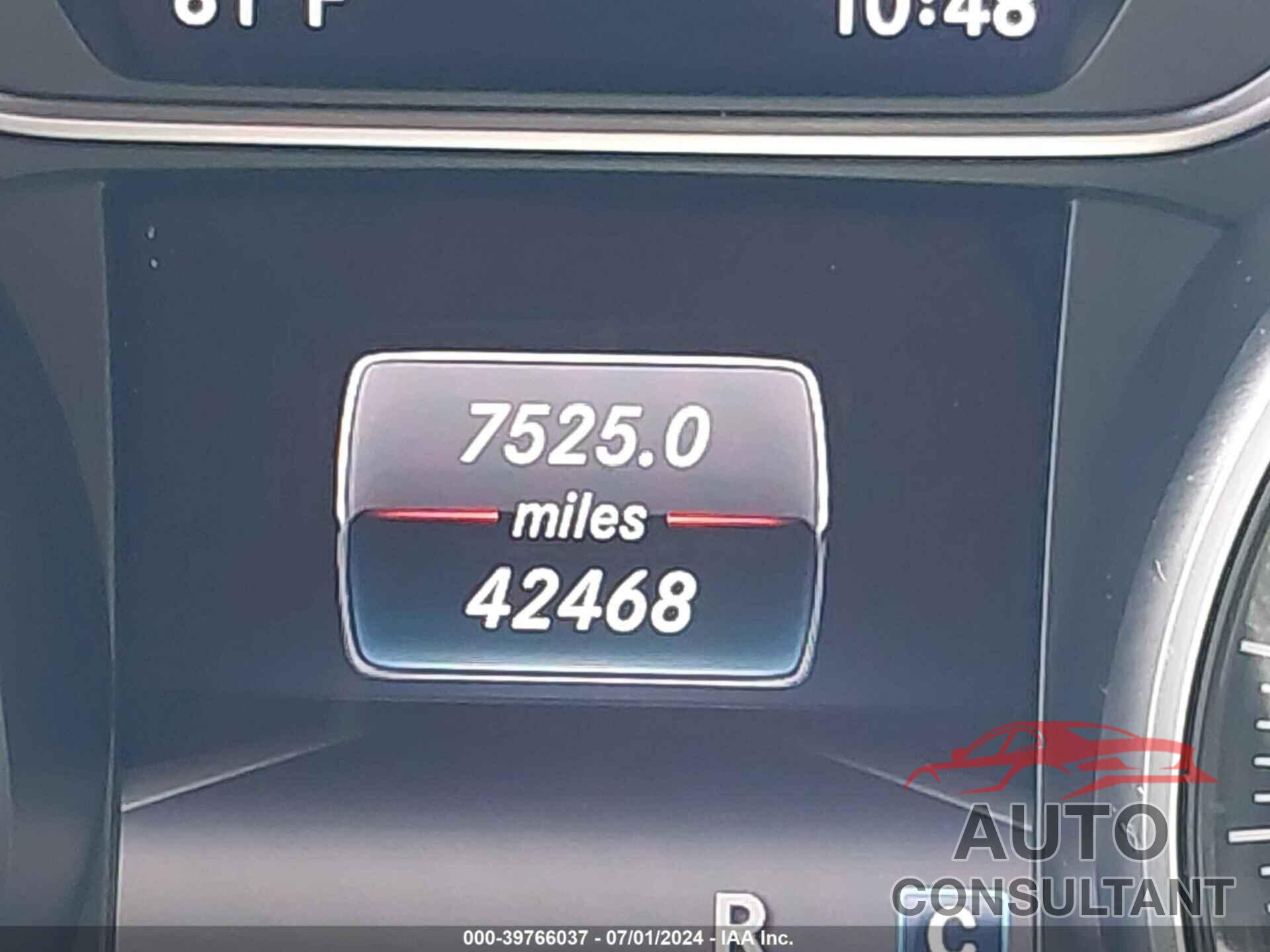 MERCEDES-BENZ CLA 250 2019 - WDDSJ4GB7KN727443
