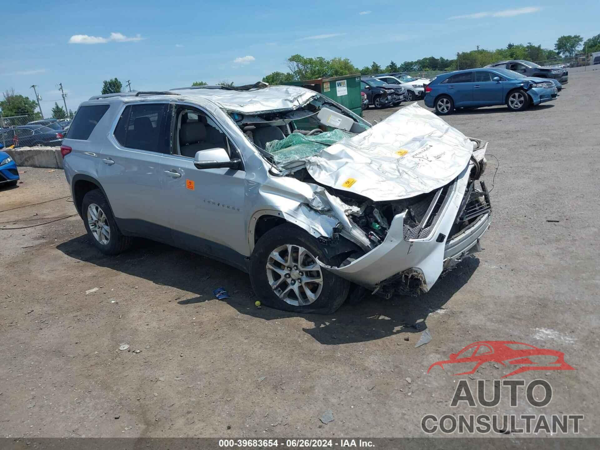 CHEVROLET TRAVERSE 2018 - 1GNEVGKW0JJ252884