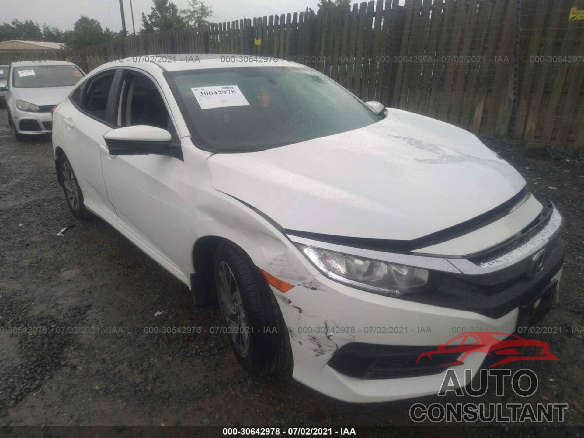 HONDA CIVIC SEDAN 2018 - 2HGFC2F73JH521102