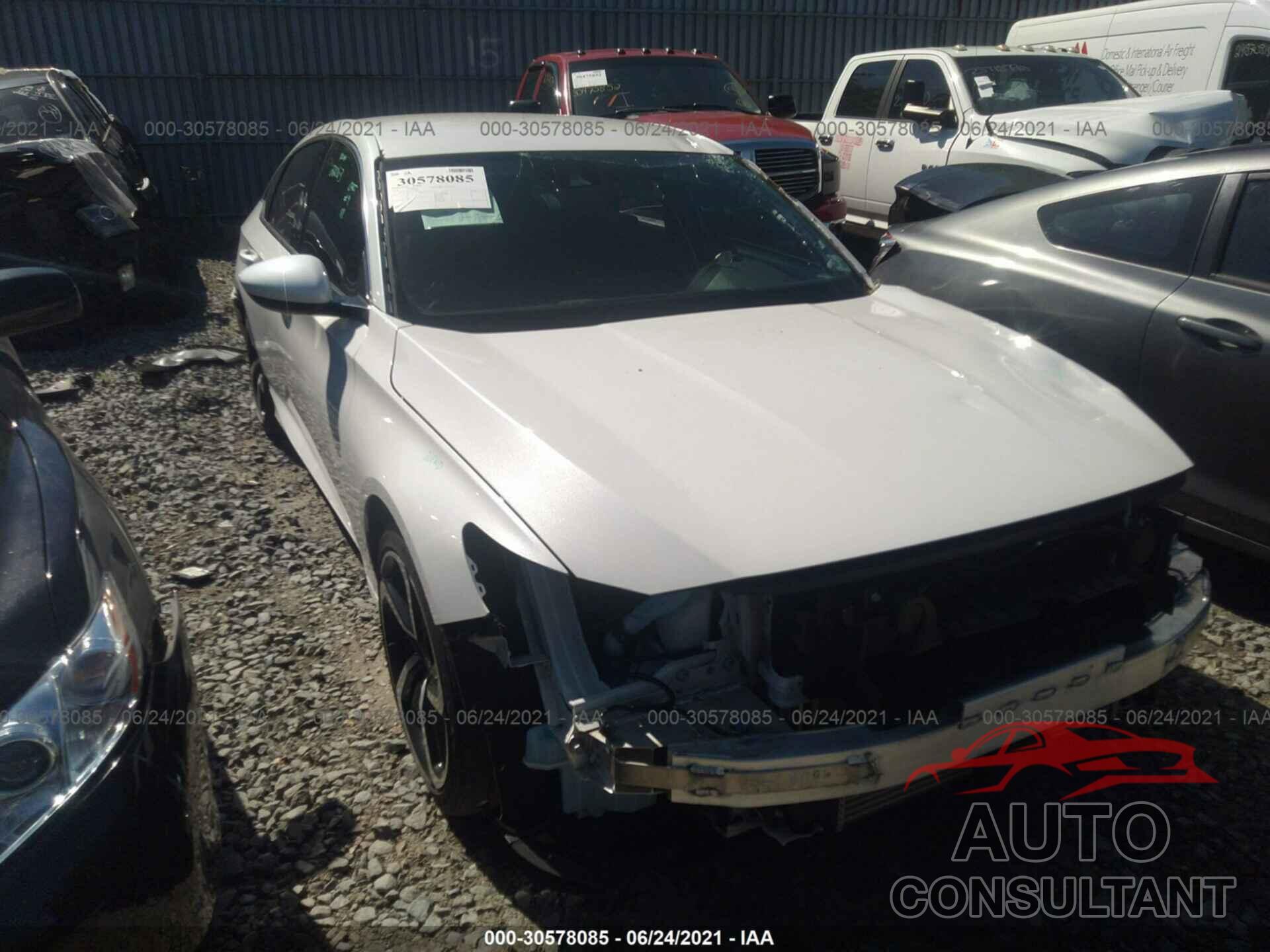 HONDA ACCORD SEDAN 2018 - 1HGCV1F34JA237920