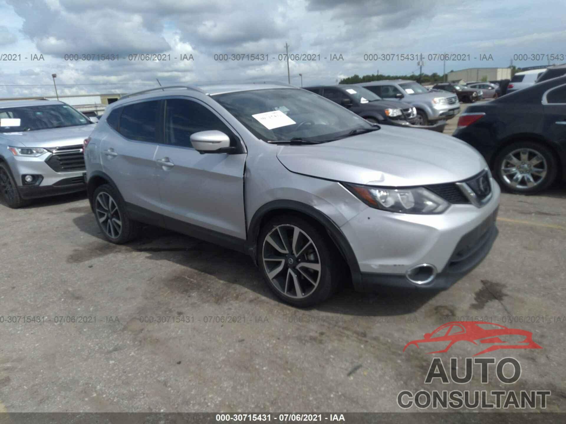 NISSAN ROGUE SPORT 2018 - JN1BJ1CP0JW190842