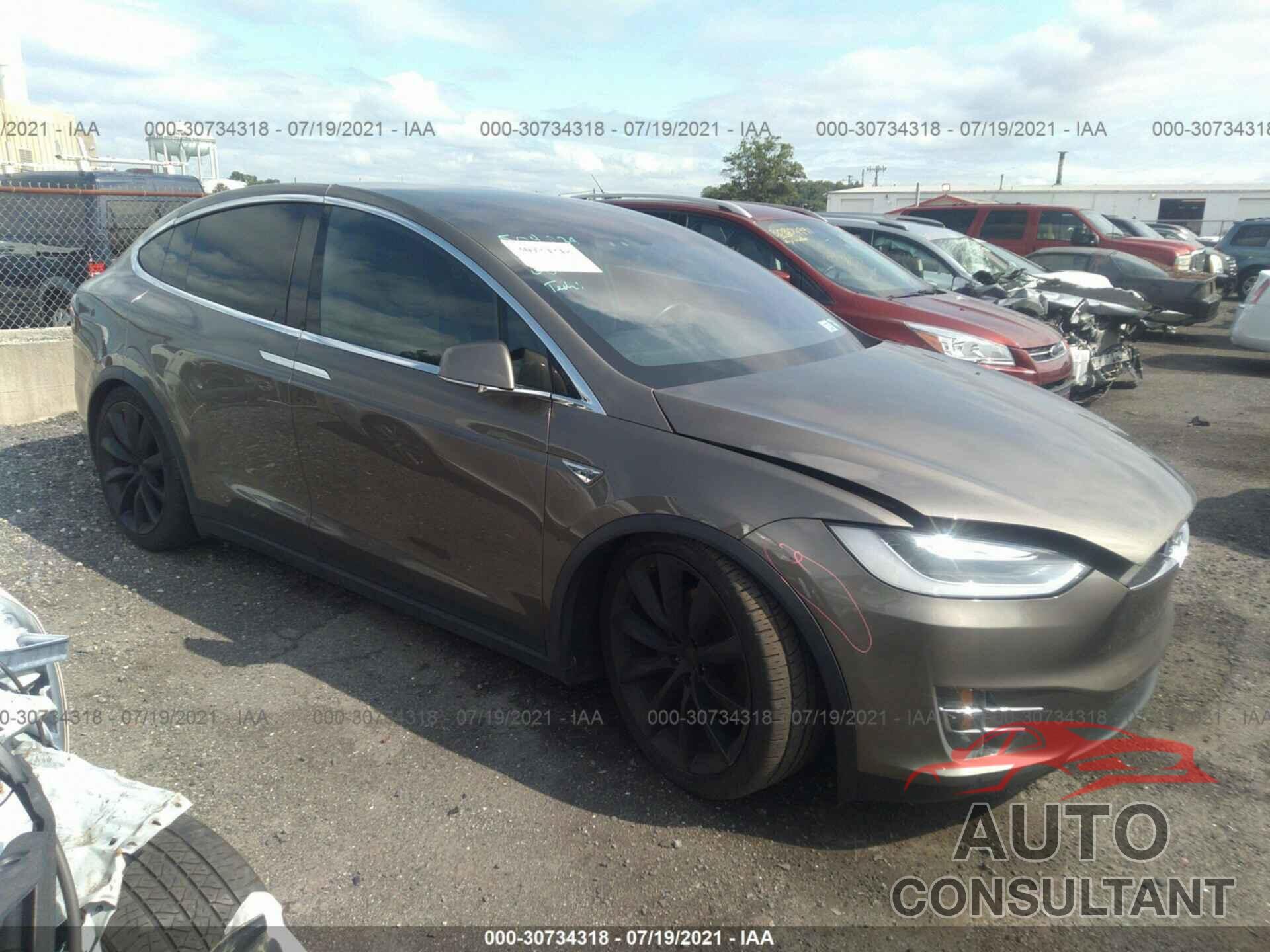 TESLA MODEL X 2016 - 5YJXCAE28GF016495