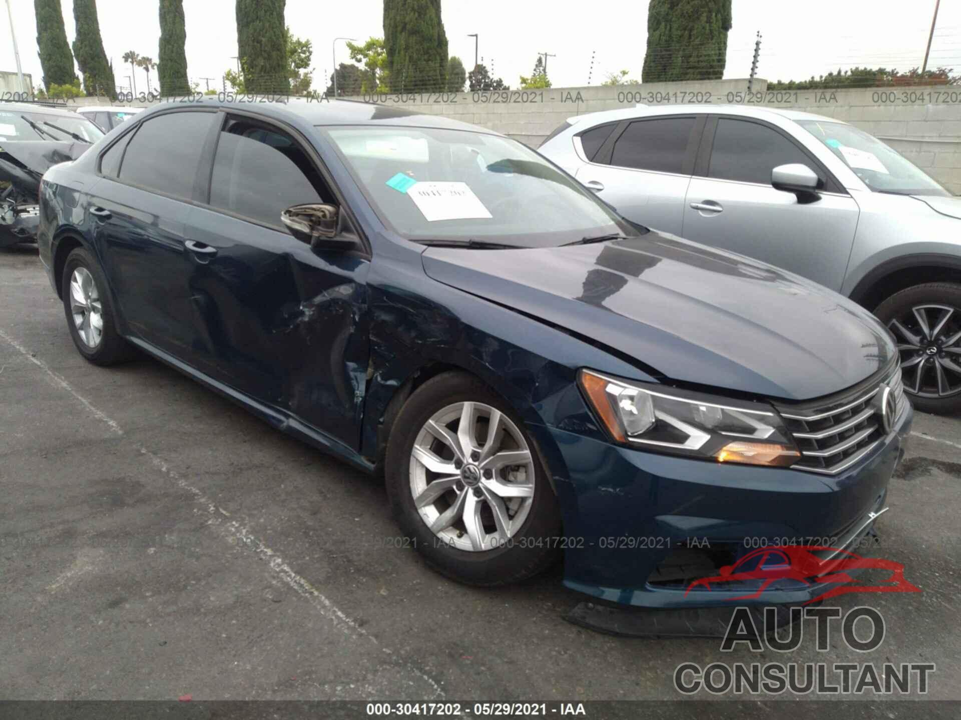 VOLKSWAGEN PASSAT 2018 - 1VWAA7A35JC030367