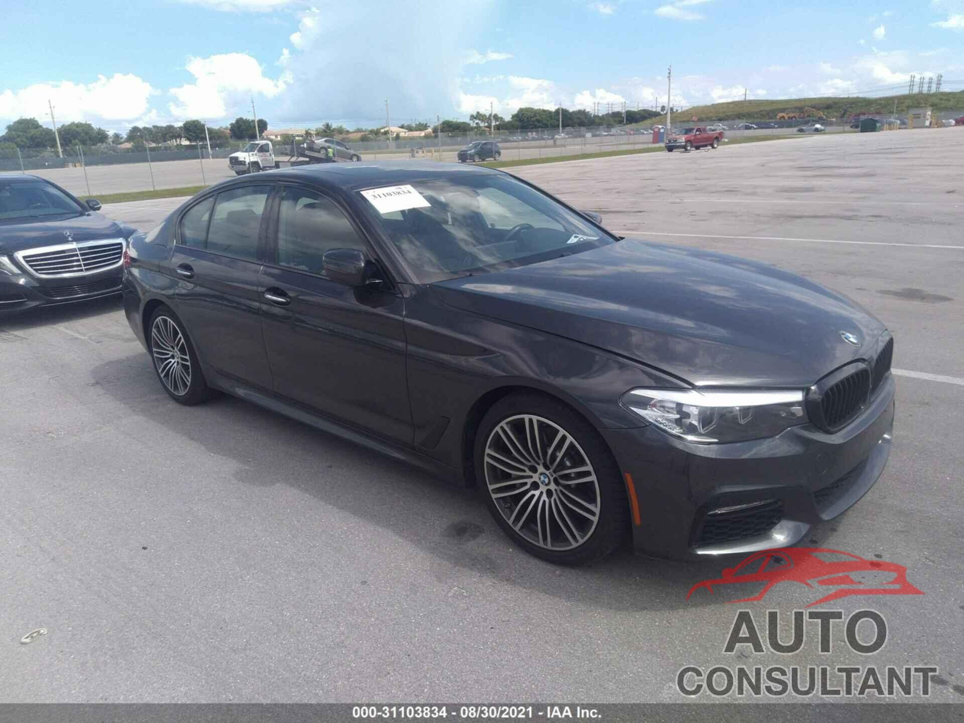 BMW 5 SERIES 2018 - WBAJE5C58JWA93102