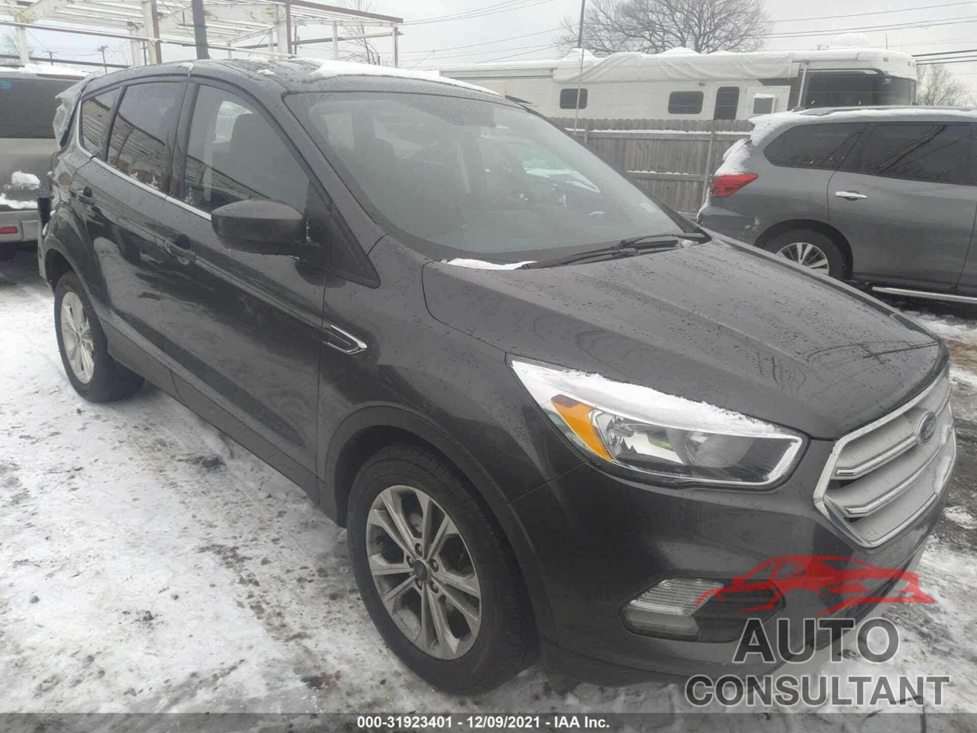 FORD ESCAPE 2019 - 1FMCU9GD3KUB80354