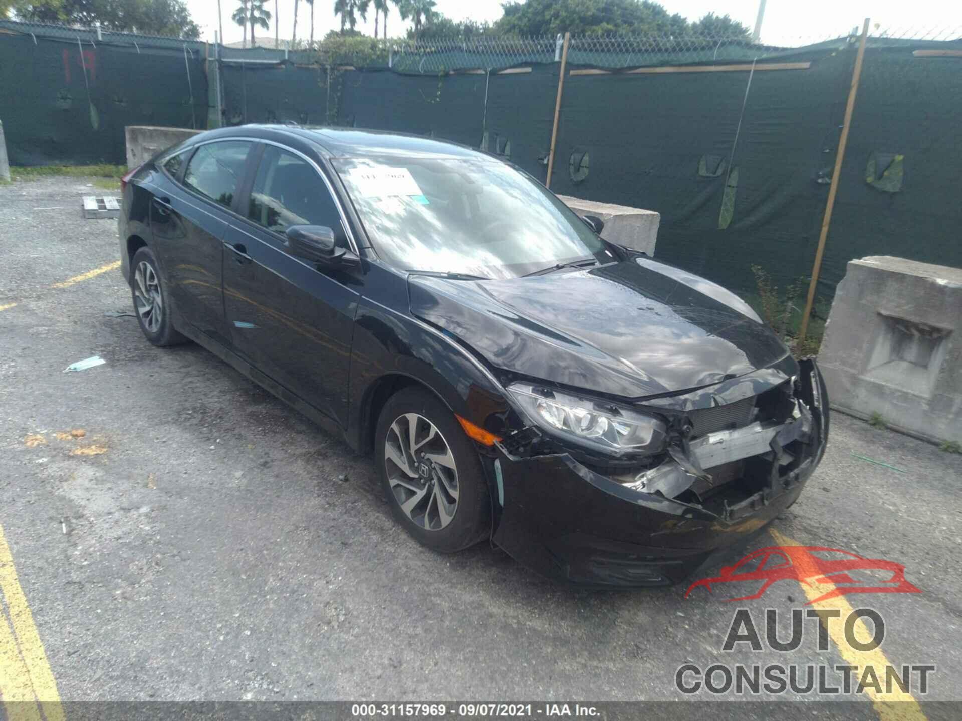 HONDA CIVIC SEDAN 2018 - 2HGFC2F77JH581951