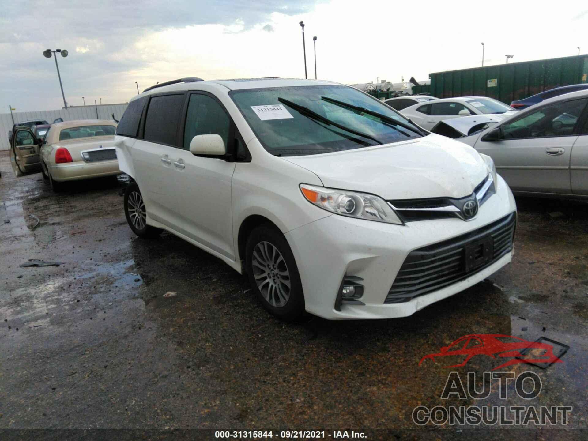 TOYOTA SIENNA 2018 - 5TDYZ3DC2JS914957