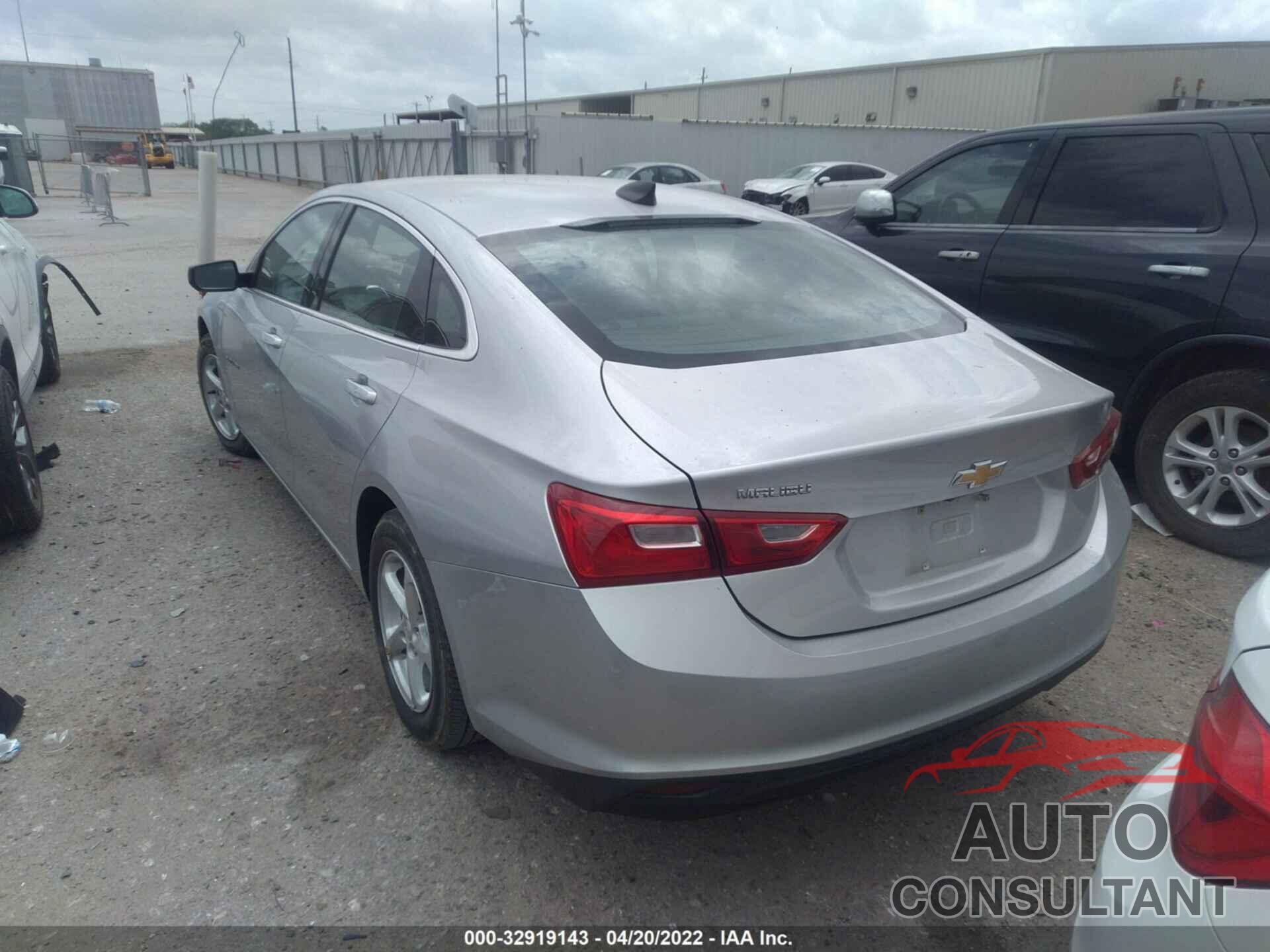 CHEVROLET MALIBU 2018 - 1G1ZB5ST8JF120304