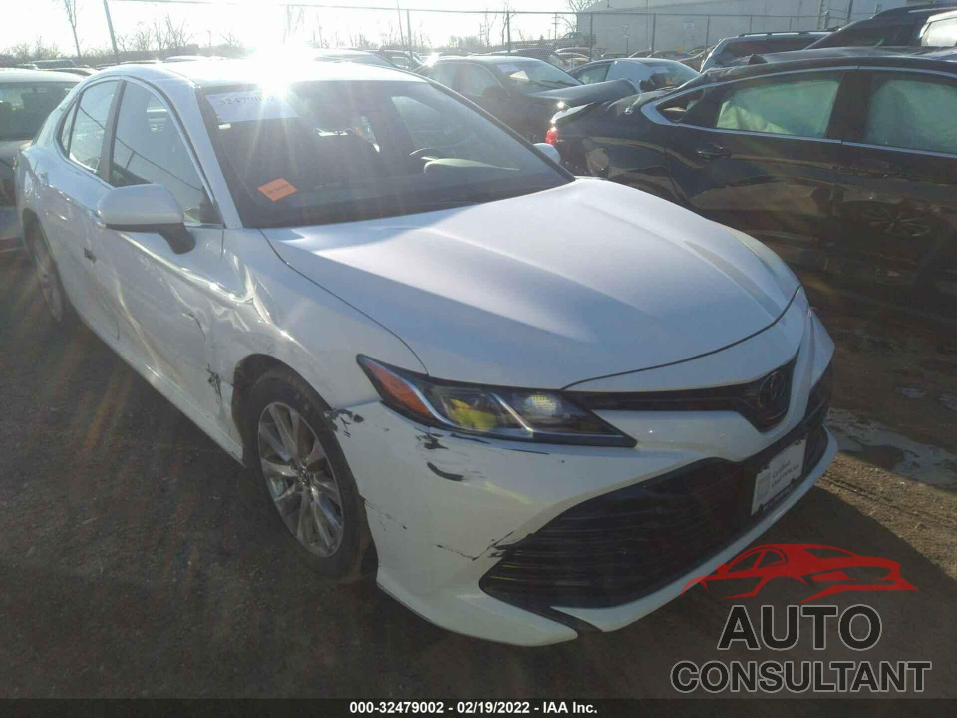 TOYOTA CAMRY 2018 - 4T1B11HK0JU074655