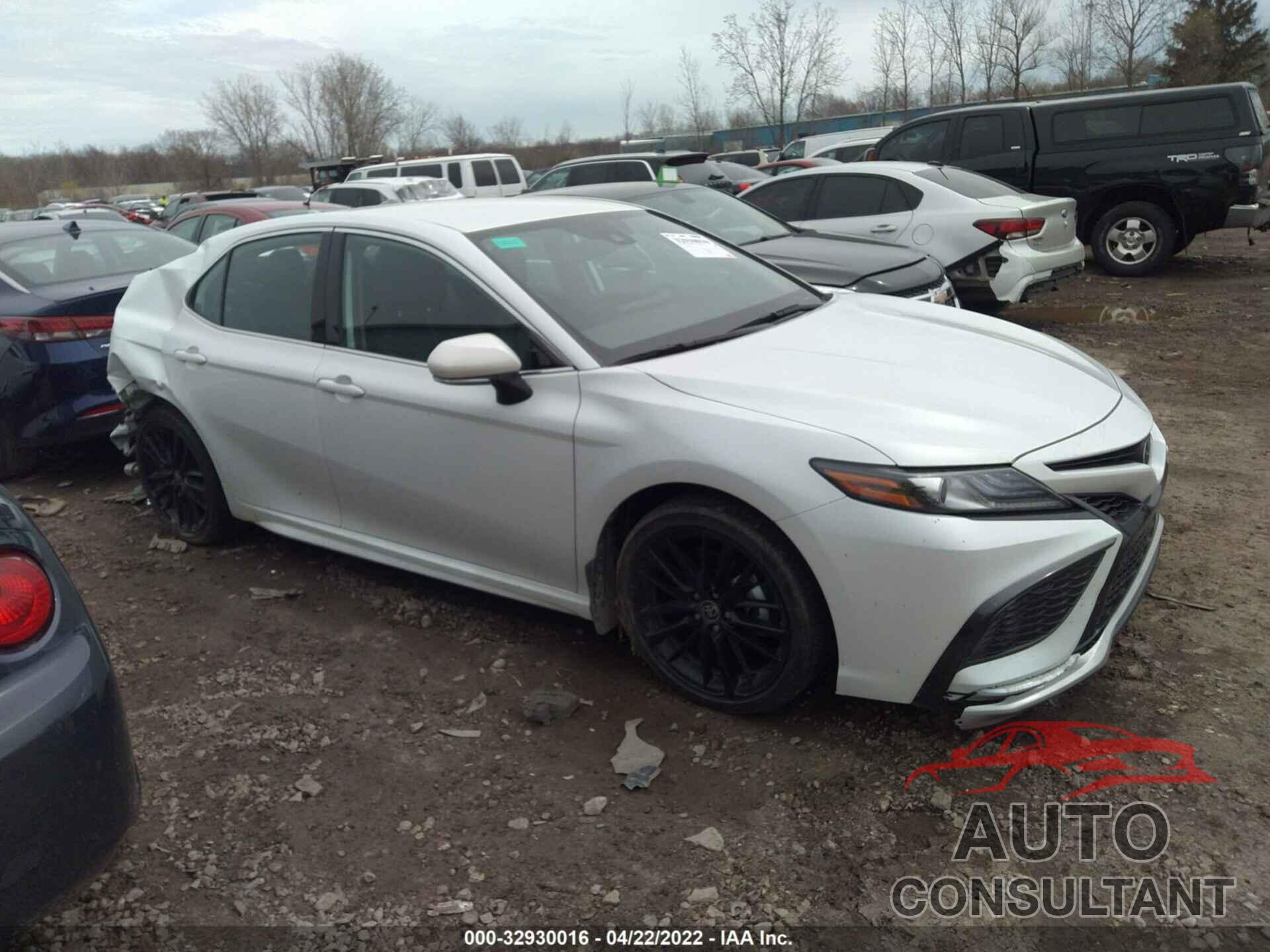 TOYOTA CAMRY 2022 - 4T1K61BK5NU058287