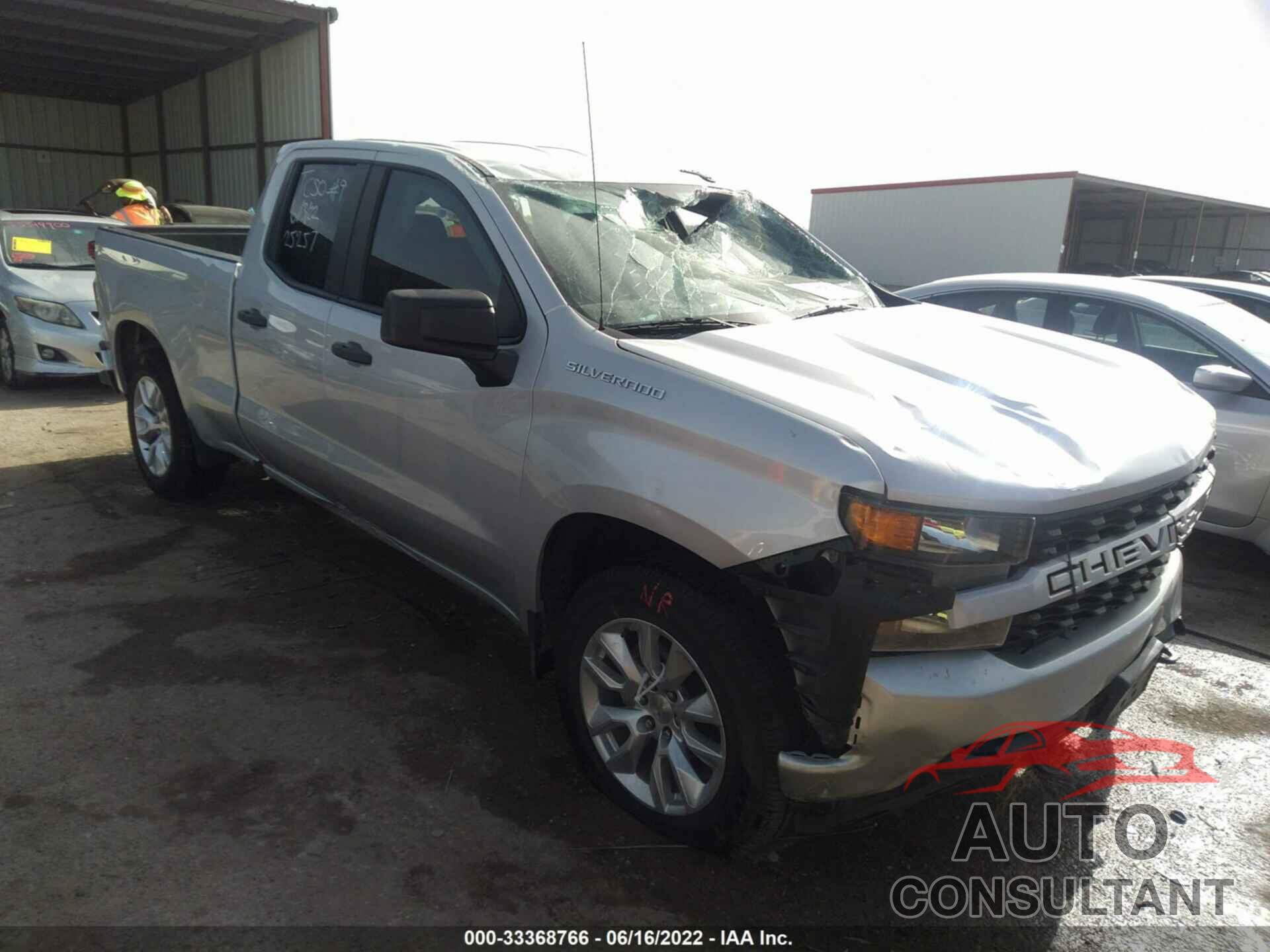 CHEVROLET SILVERADO 1500 2019 - 1GCRWBEF9KZ208357