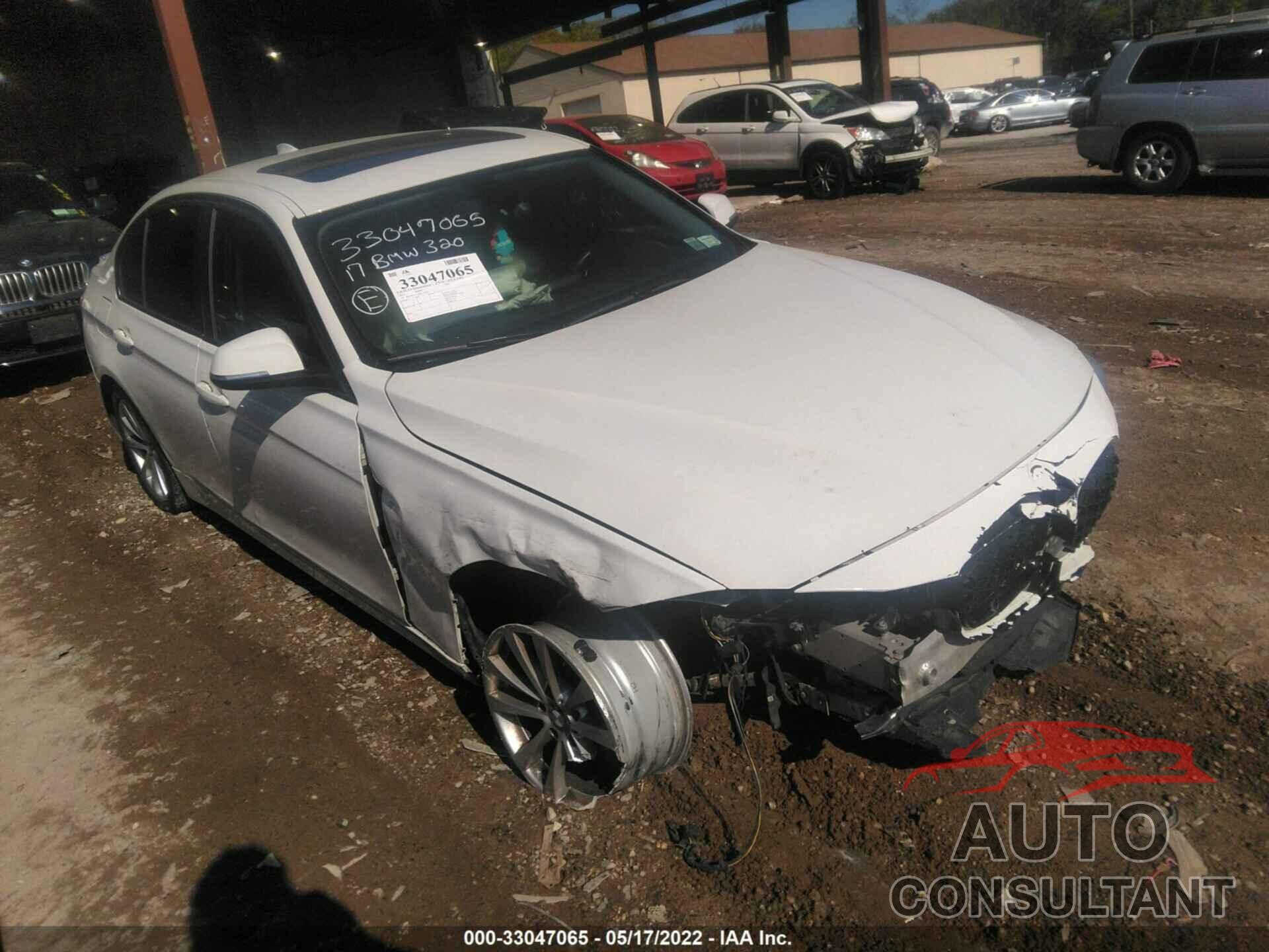 BMW 3 SERIES 2017 - WBA8E1G35HNU17832