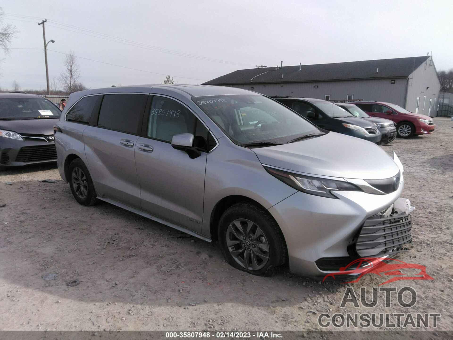 TOYOTA SIENNA 2021 - 5TDKRKEC4MS001829