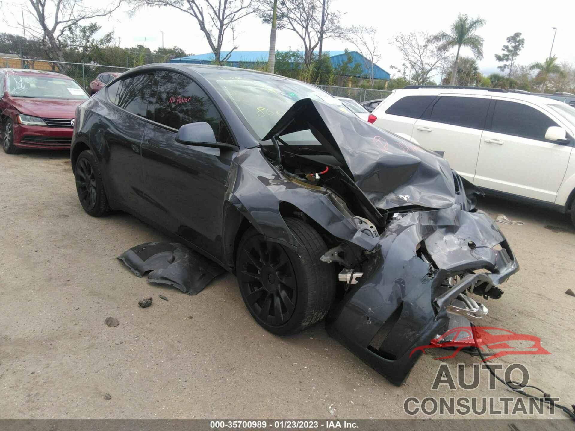 TESLA MODEL Y 2021 - 5YJYGDEE9MF228614