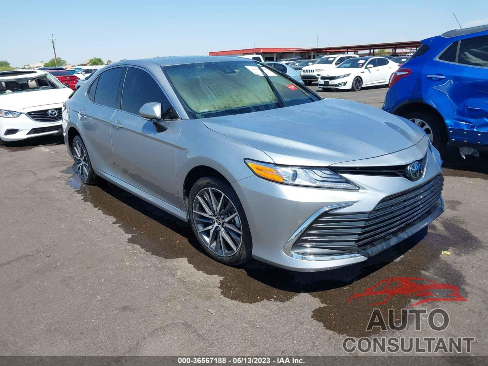 TOYOTA CAMRY 2023 - 4T1F11AK4PU732191