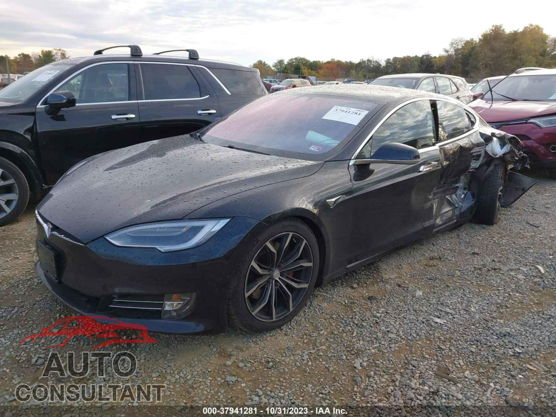 TESLA MODEL S 2018 - 5YJSA1E27JF260176