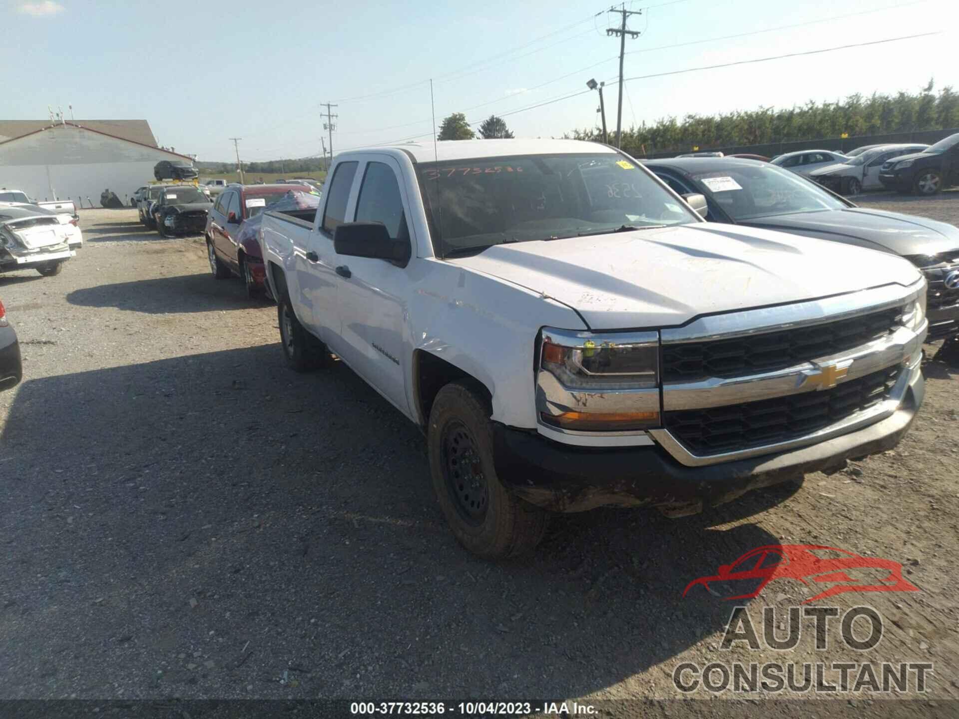 CHEVROLET SILVERADO 1500 2018 - 1GCRCNEC9JZ146361