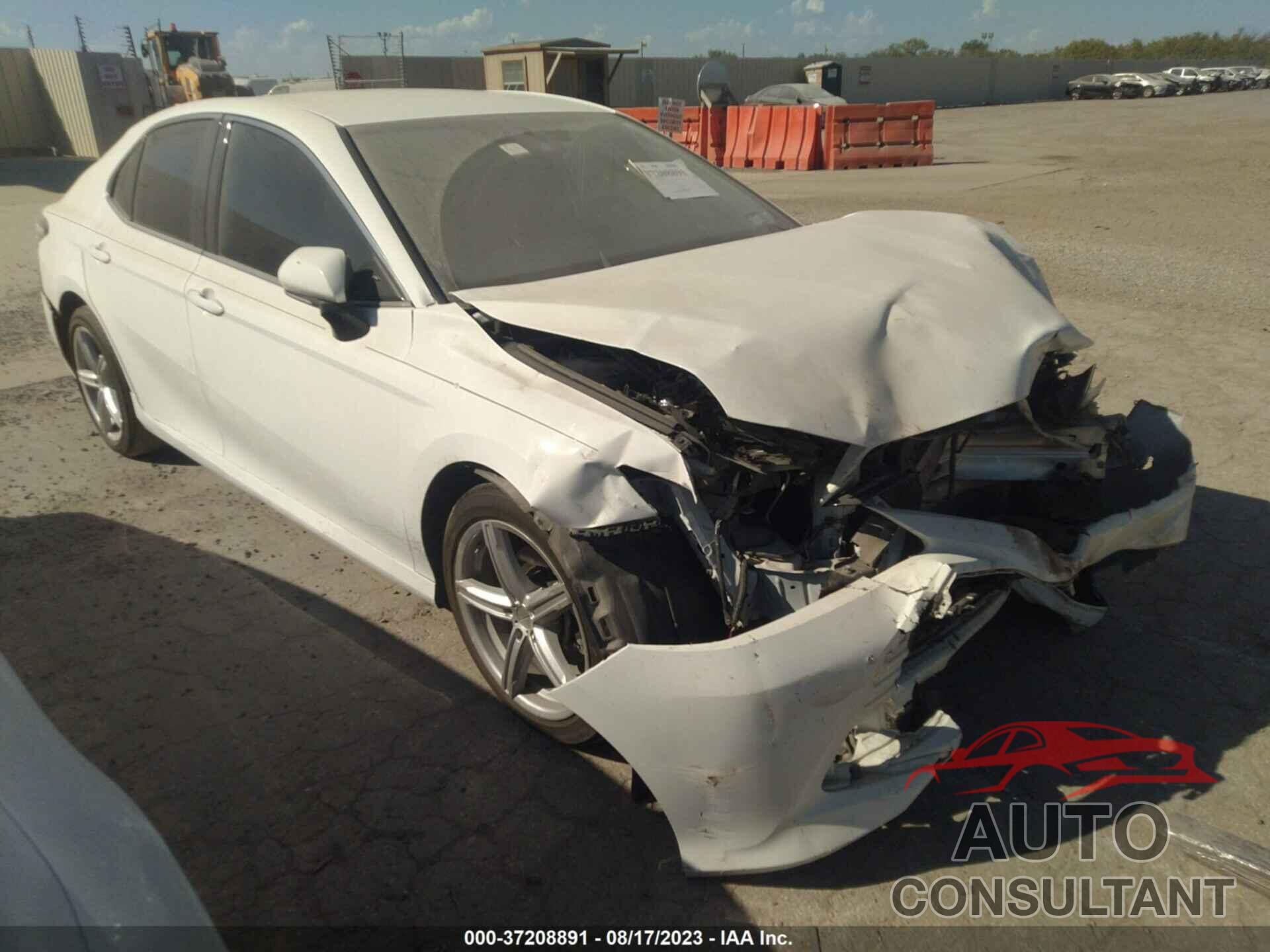 TOYOTA CAMRY 2019 - 4T1B11HK8KU210757