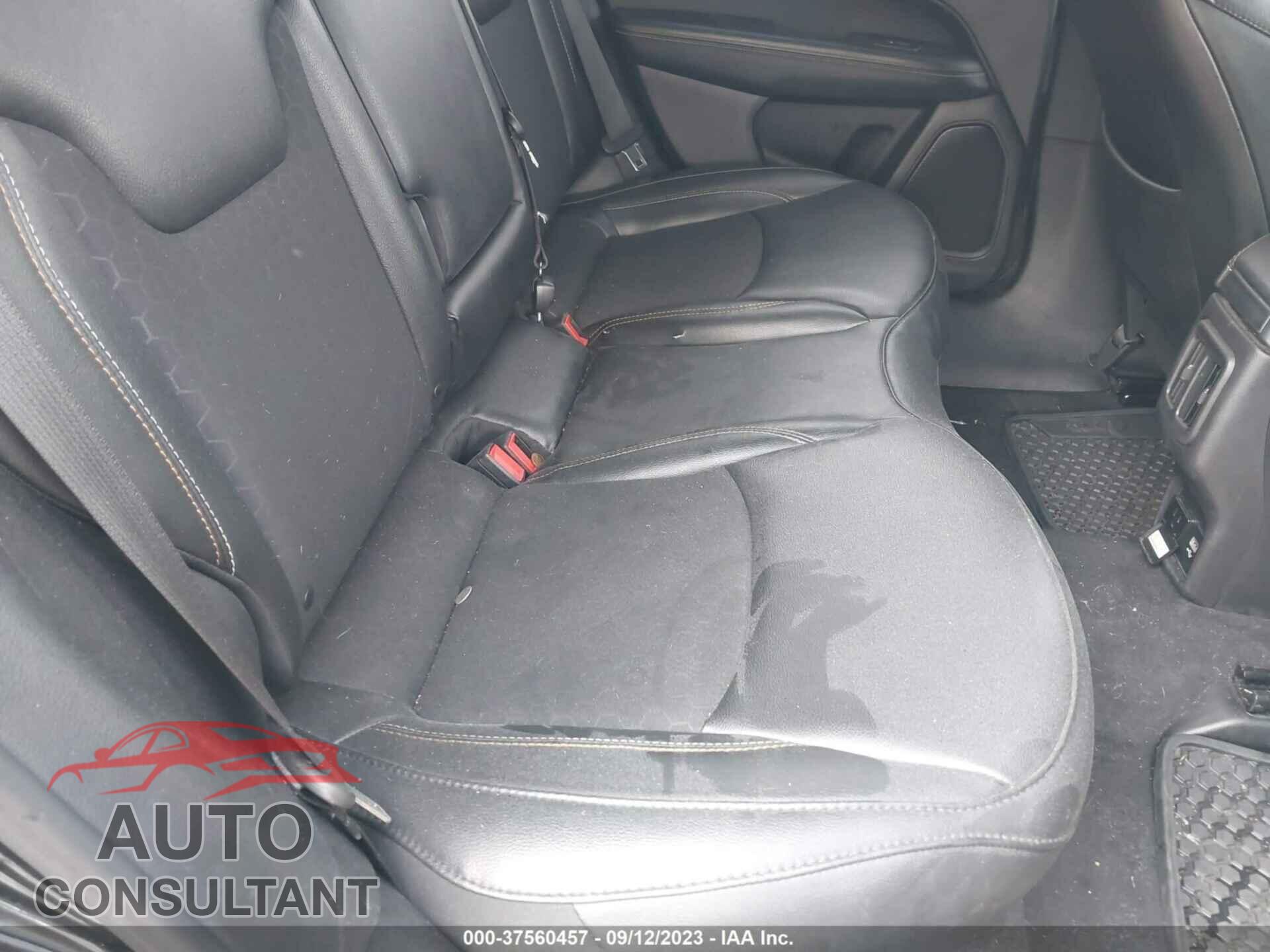 JEEP COMPASS 2019 - 3C4NJDBB7KT653875