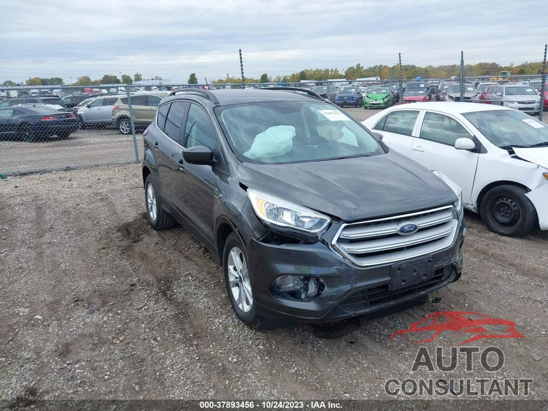 FORD ESCAPE 2018 - 1FMCU0GD9JUA52663