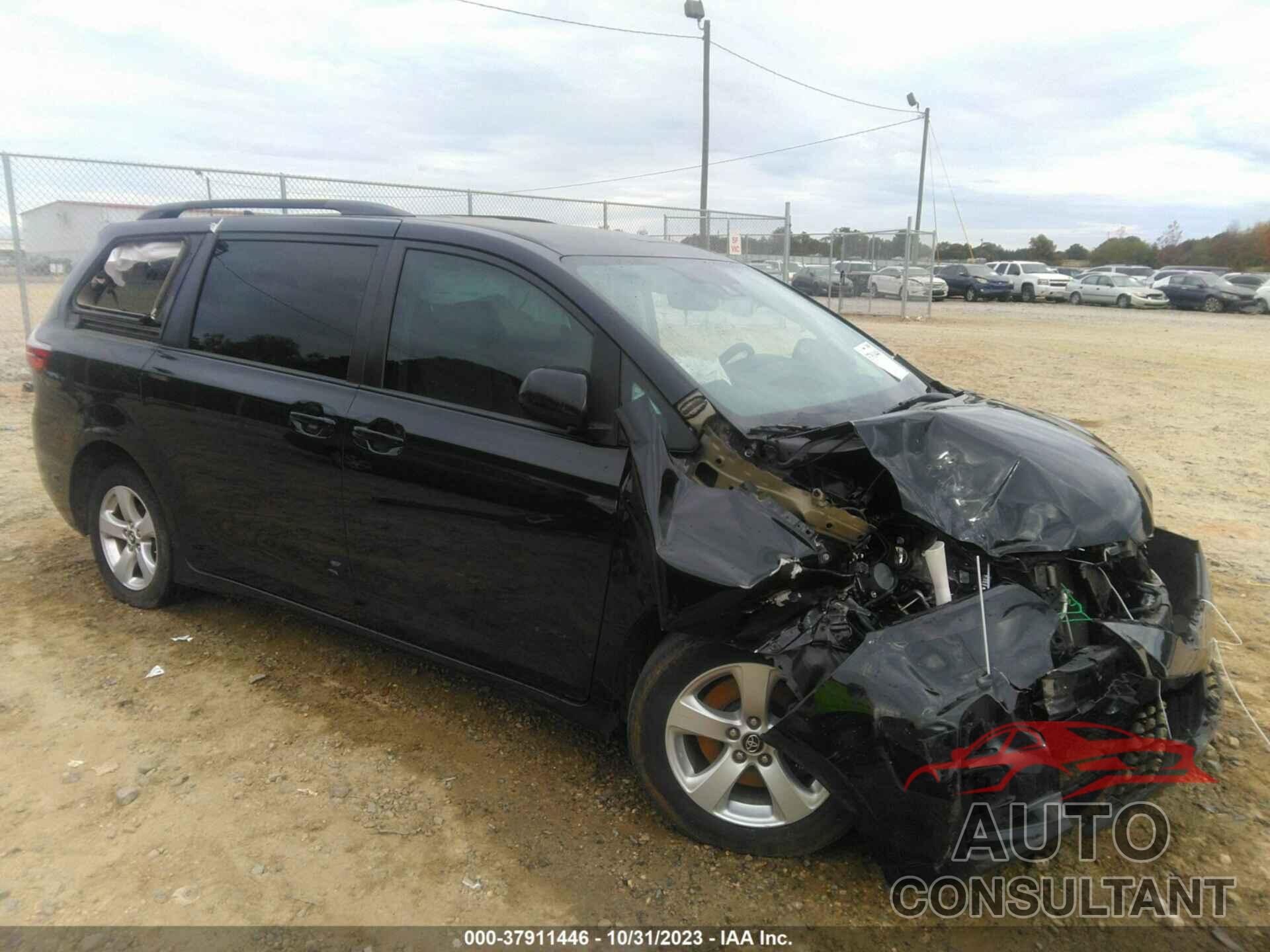 TOYOTA SIENNA 2019 - 5TDKZ3DC2KS993473