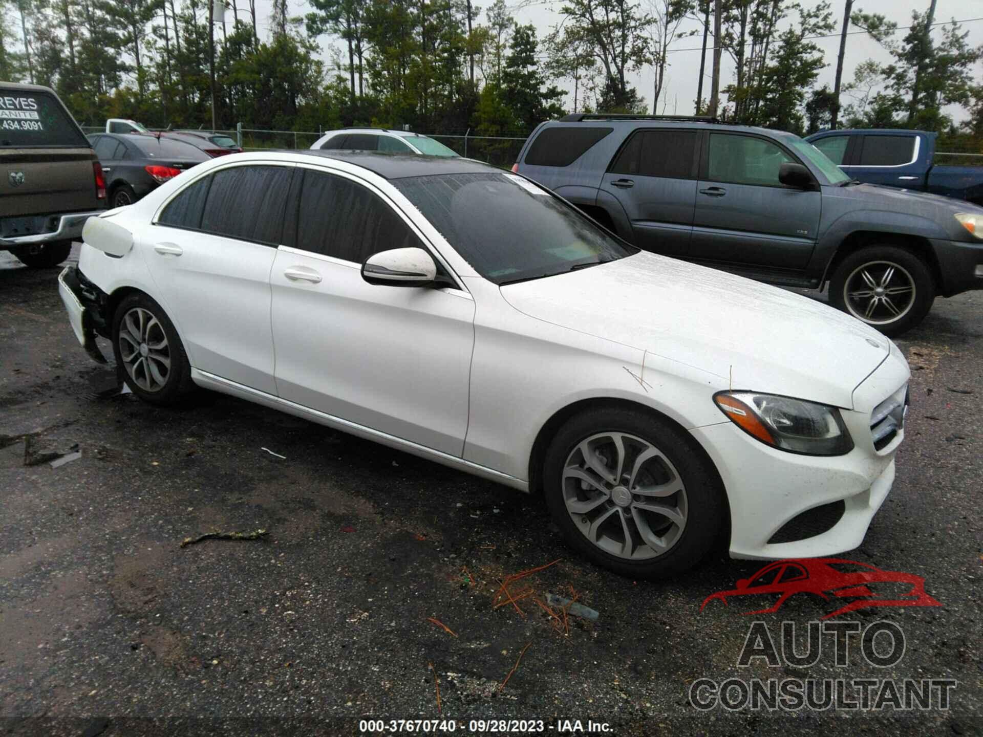 MERCEDES-BENZ C 300 2016 - 55SWF4JB8GU148570