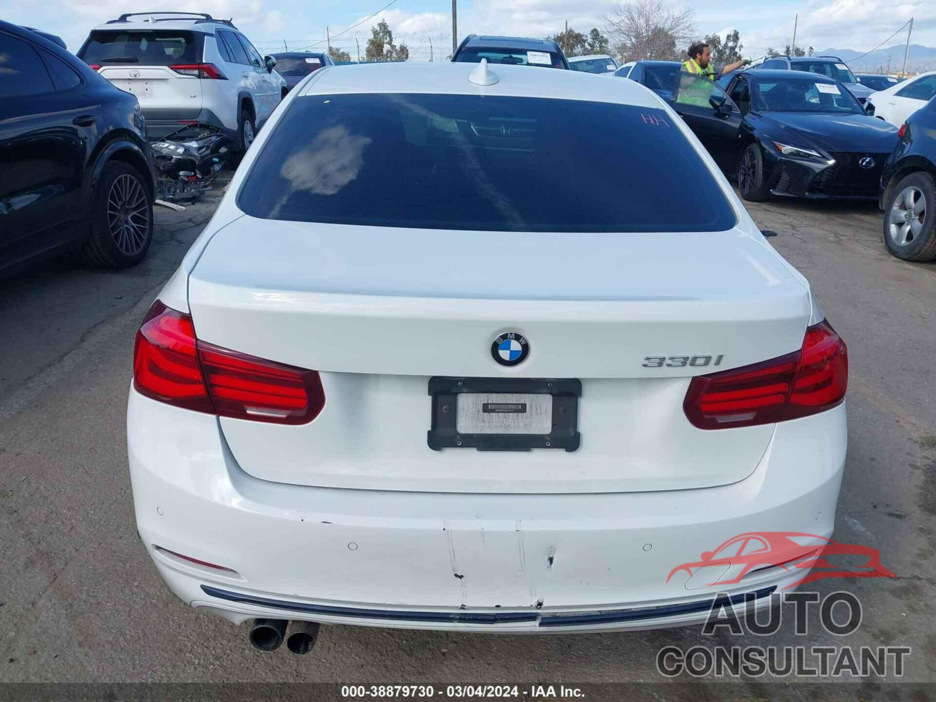 BMW 330I 2018 - WBA8B9C56JEE81871