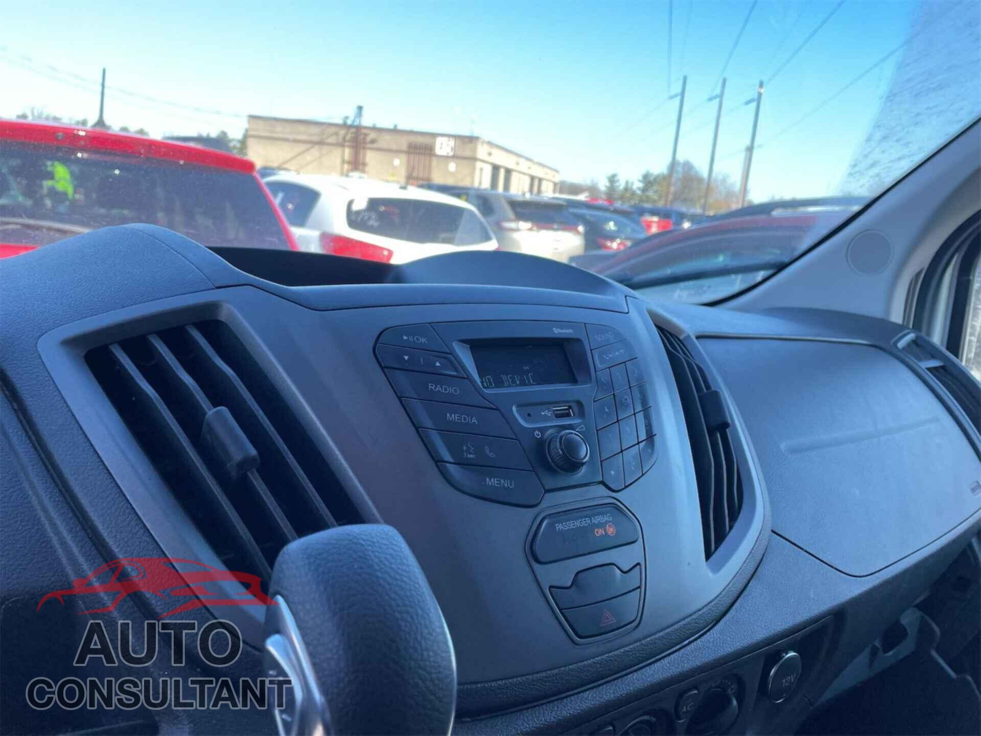 FORD TRANSIT 2019 - 1FTYR2CM2KKA85109