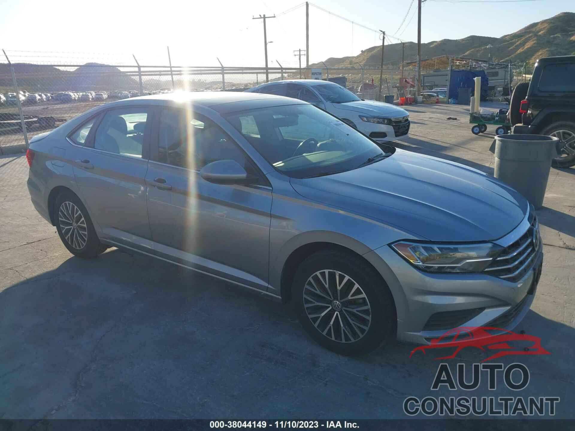 VOLKSWAGEN JETTA 2019 - 3VWCB7BU5KM194828