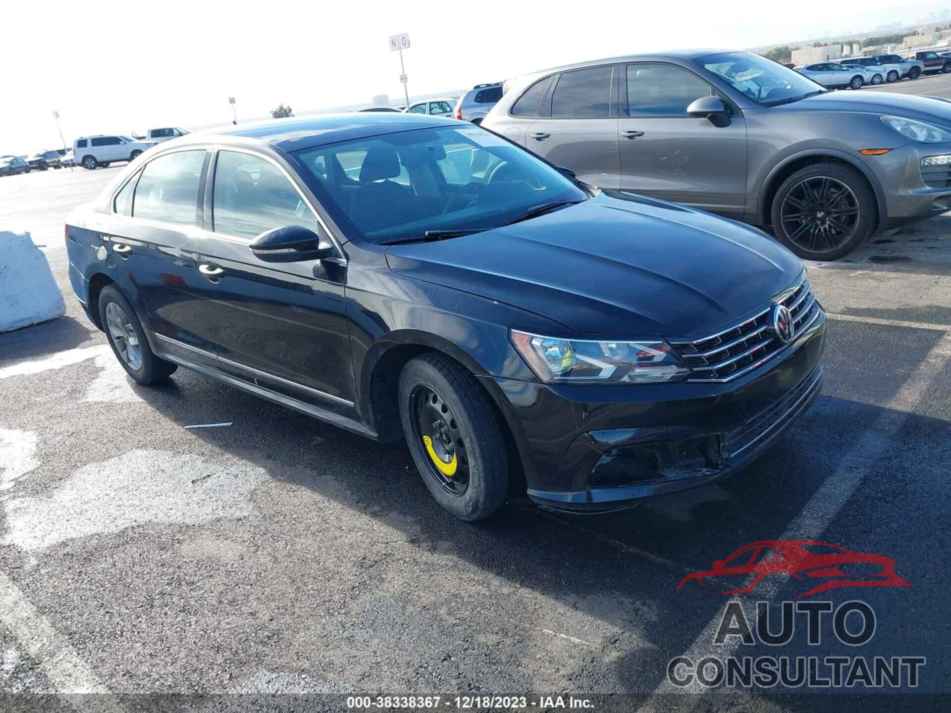 VOLKSWAGEN PASSAT 2017 - 1VWAT7A31HC012050