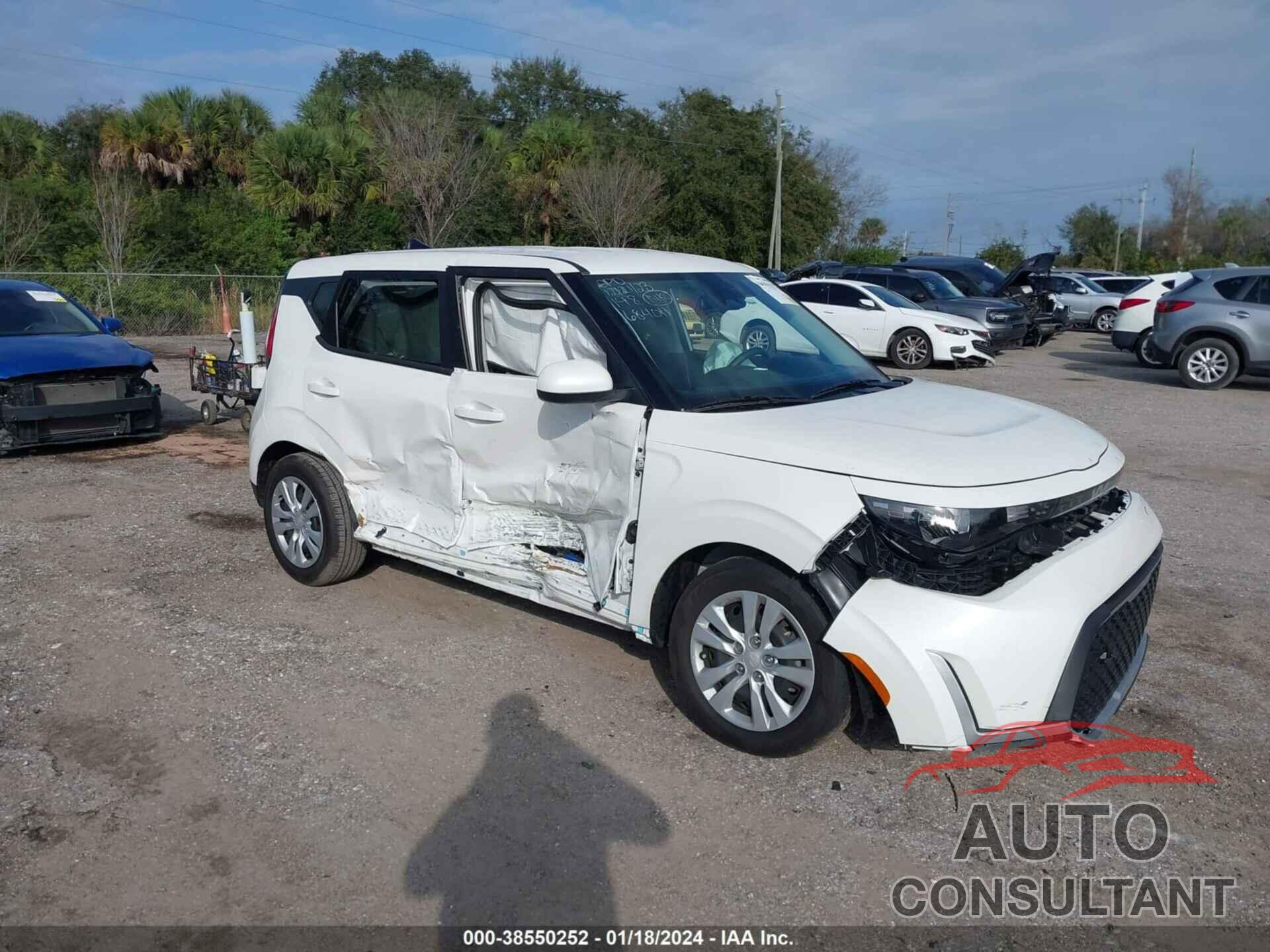 KIA SOUL 2023 - KNDJ23AU6P7876431
