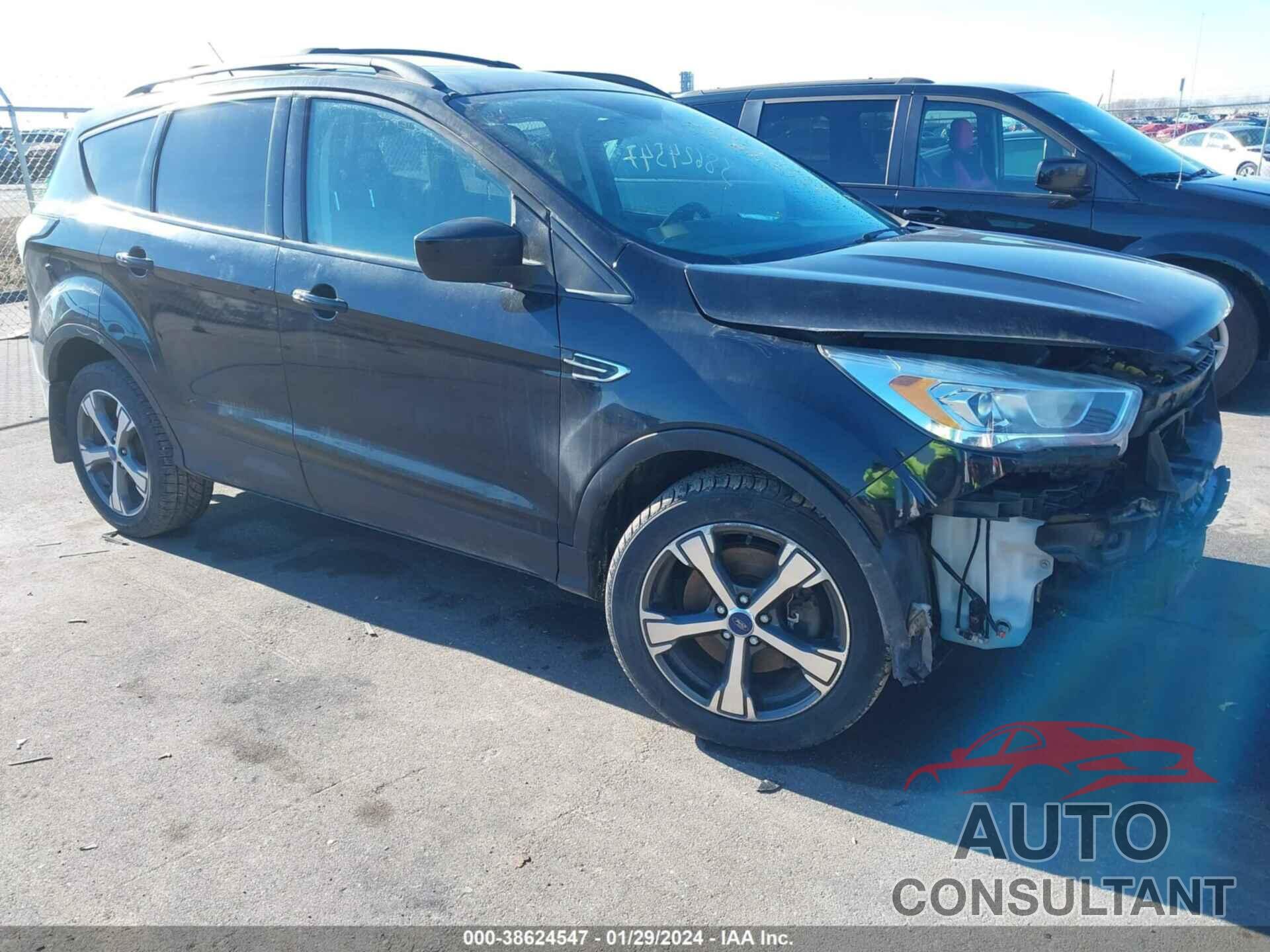 FORD ESCAPE 2017 - 1FMCU9G99HUD97556