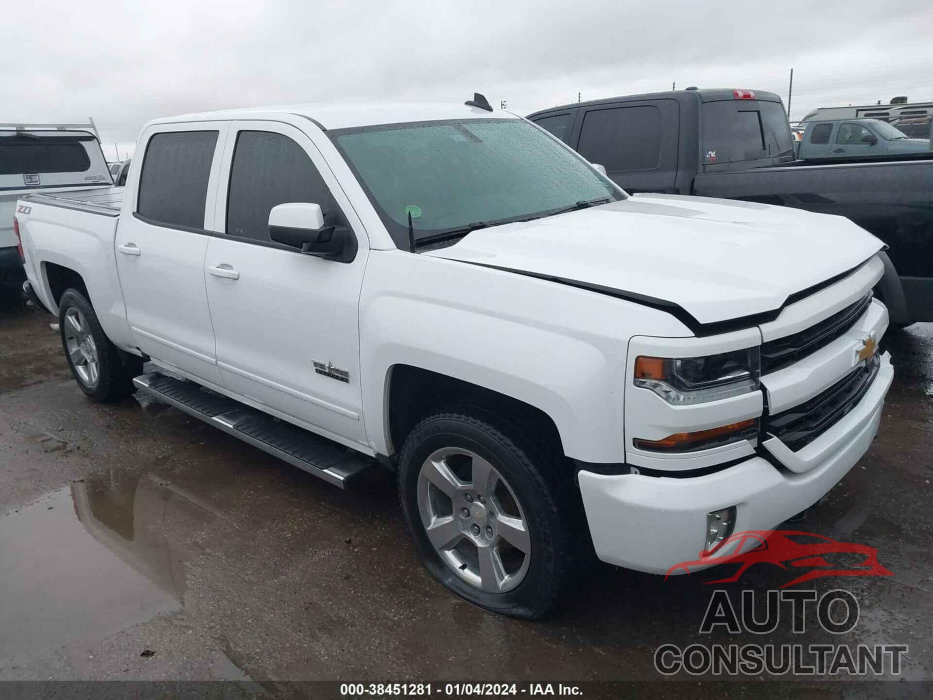 CHEVROLET SILVERADO 1500 2018 - 3GCUKREC4JG605817
