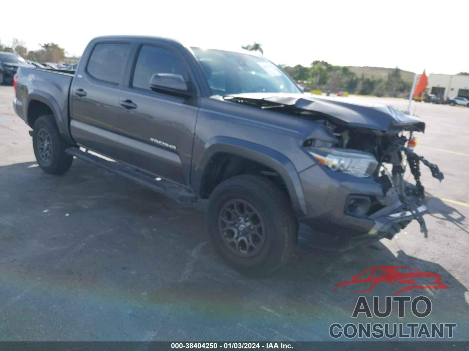 TOYOTA TACOMA 2018 - 5TFAZ5CN3JX071412