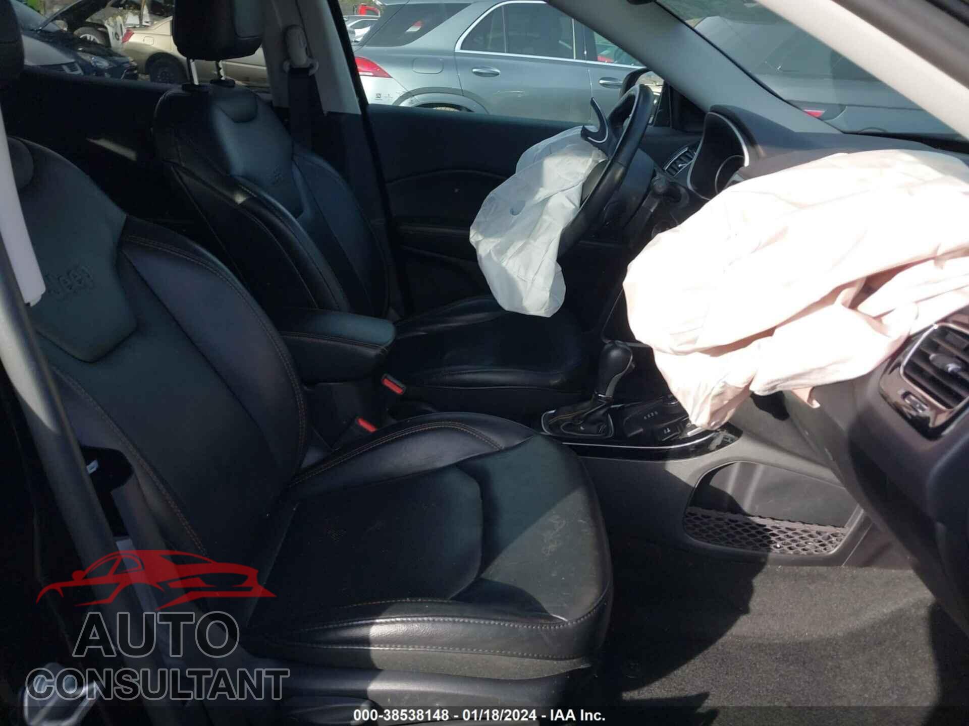 JEEP COMPASS 2018 - 3C4NJDCB1JT437114