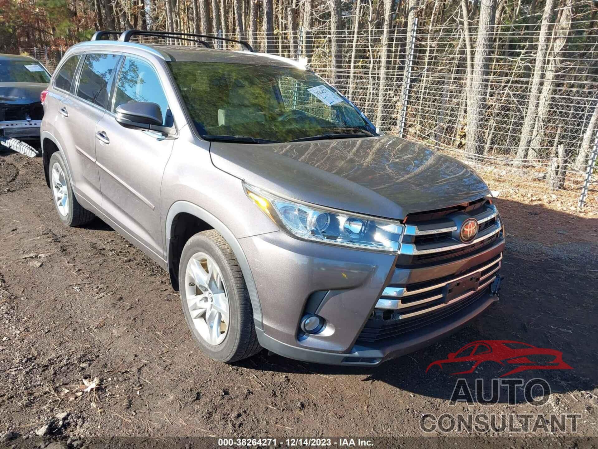 TOYOTA HIGHLANDER 2018 - 5TDDZRFH8JS495667